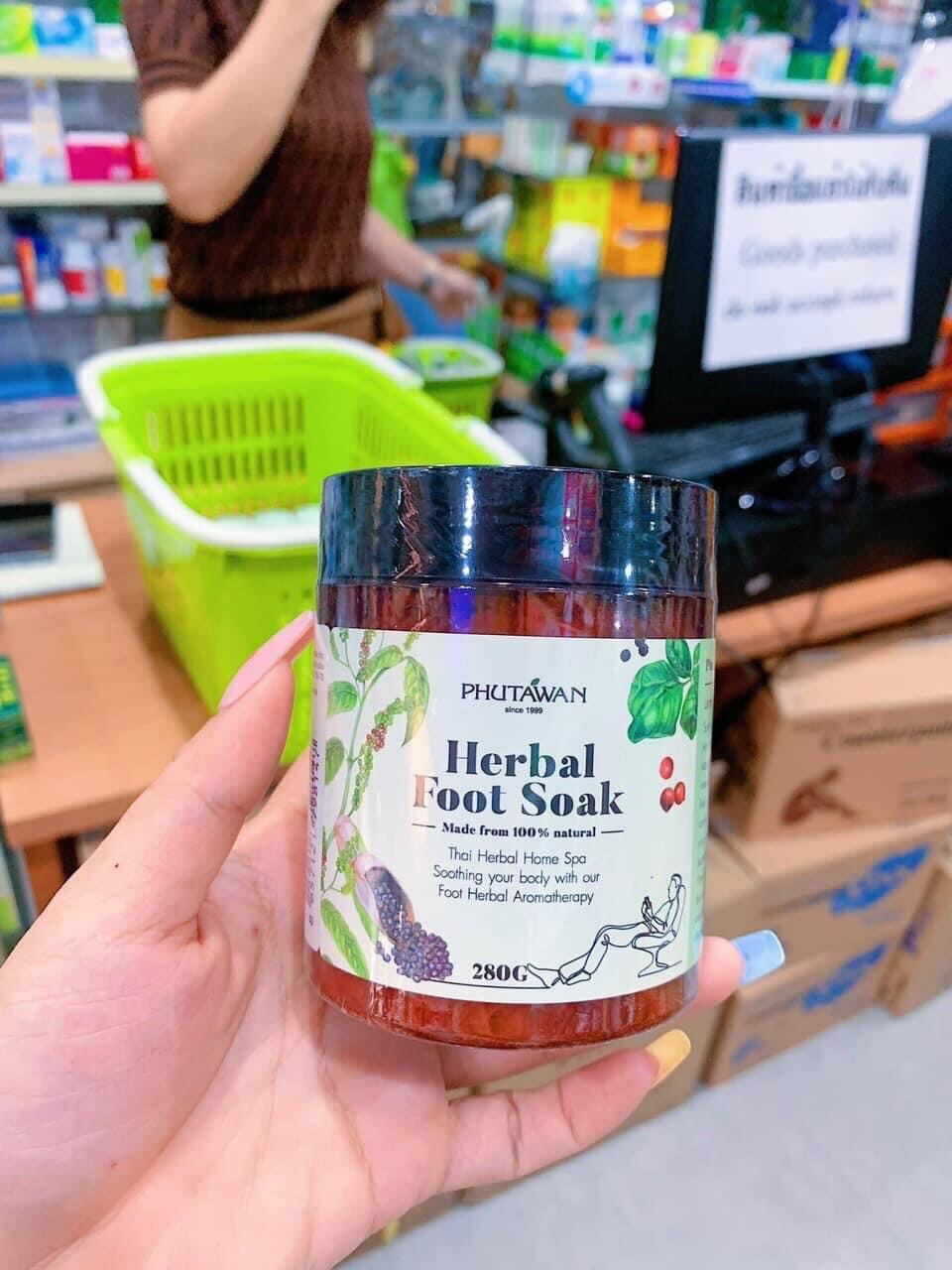 01 Muối Ngâm Chân HERBAL Phutawan Thái Lan