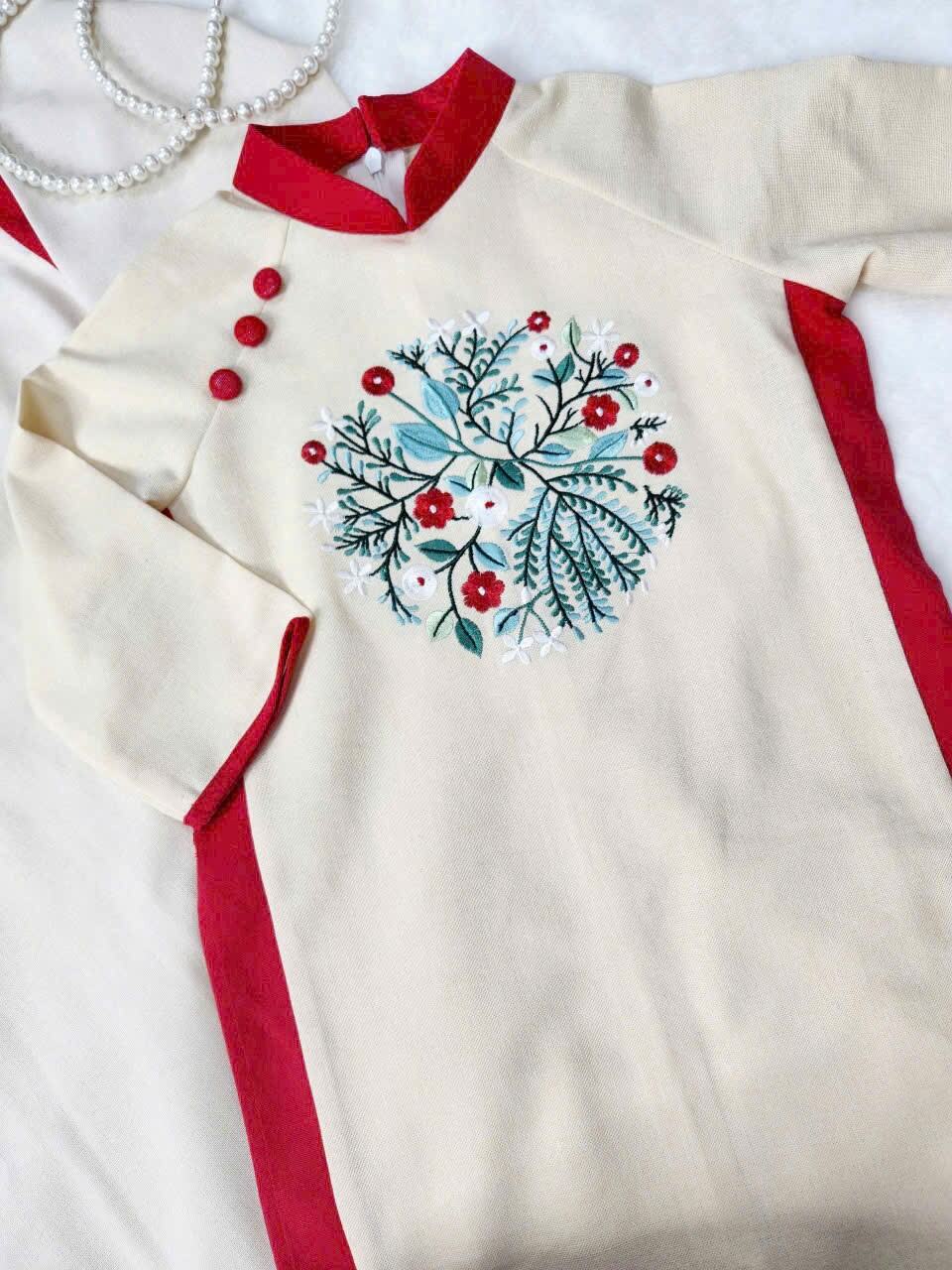 Áo dài cách tân nữ thiết kế chất linen cao cấp thêu hoa phối quần lụa - Áo Dài HT