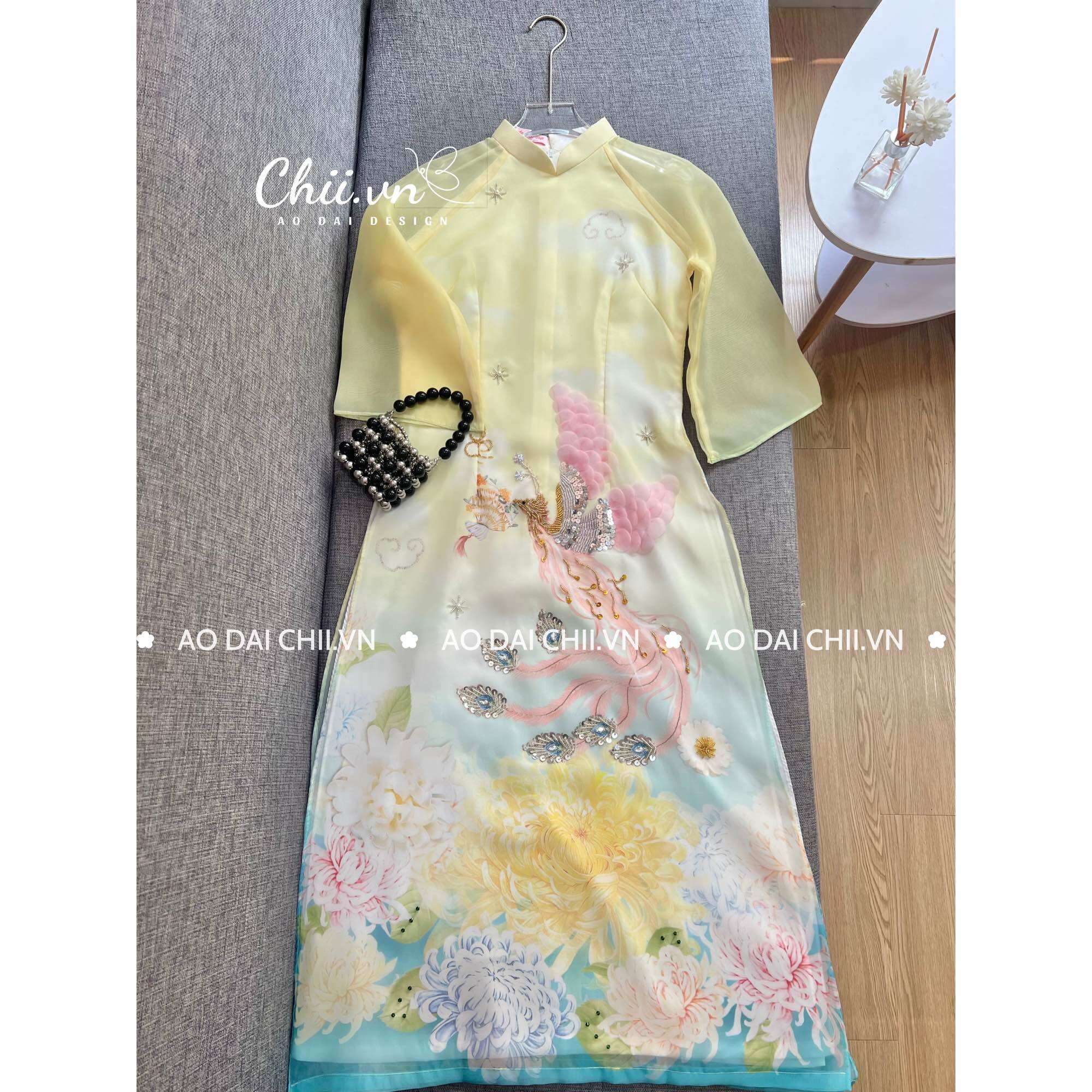 Áo Dài Cách Tân Đính Kết Phượng Cao Cấp