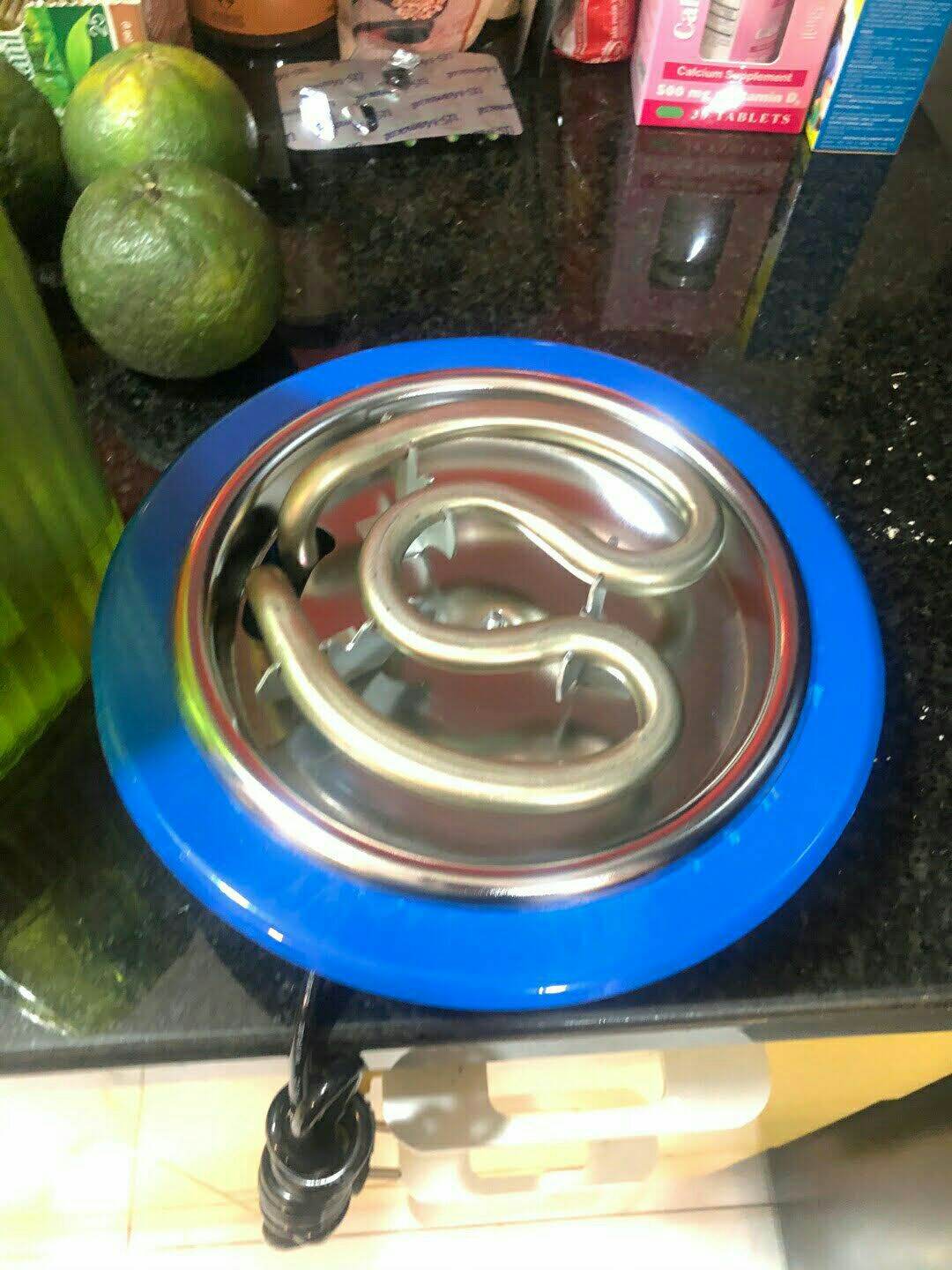 Bếp hơ lá trầu đắp cho bé