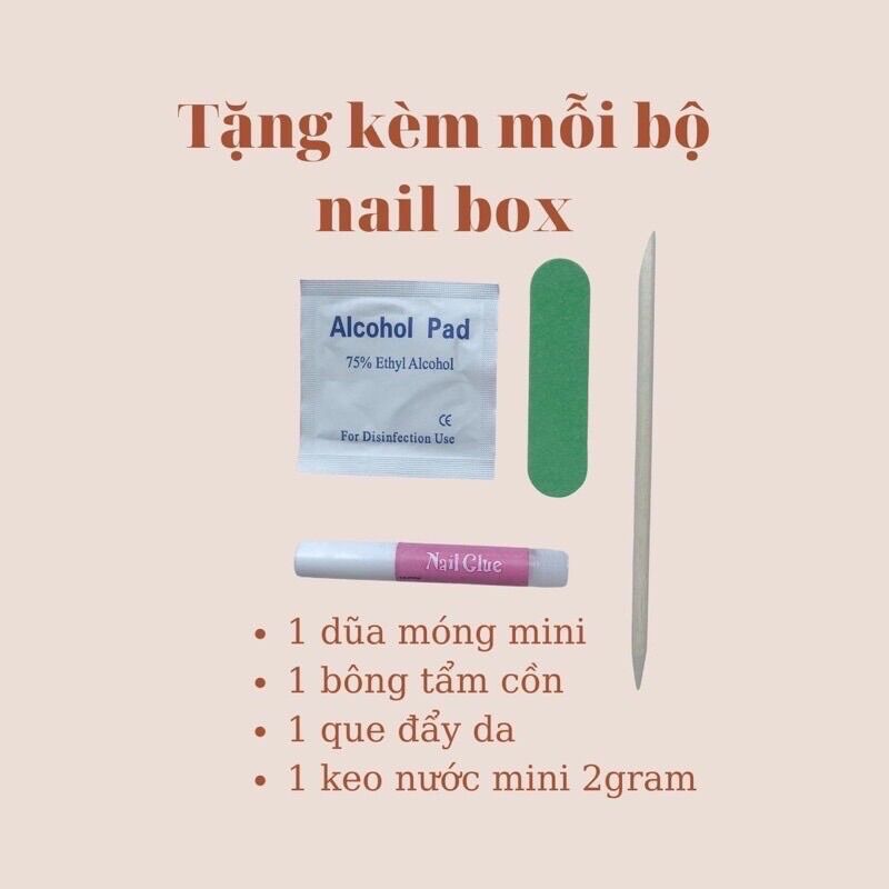 Nailbox vẽ karo nền trắng đỏ D819