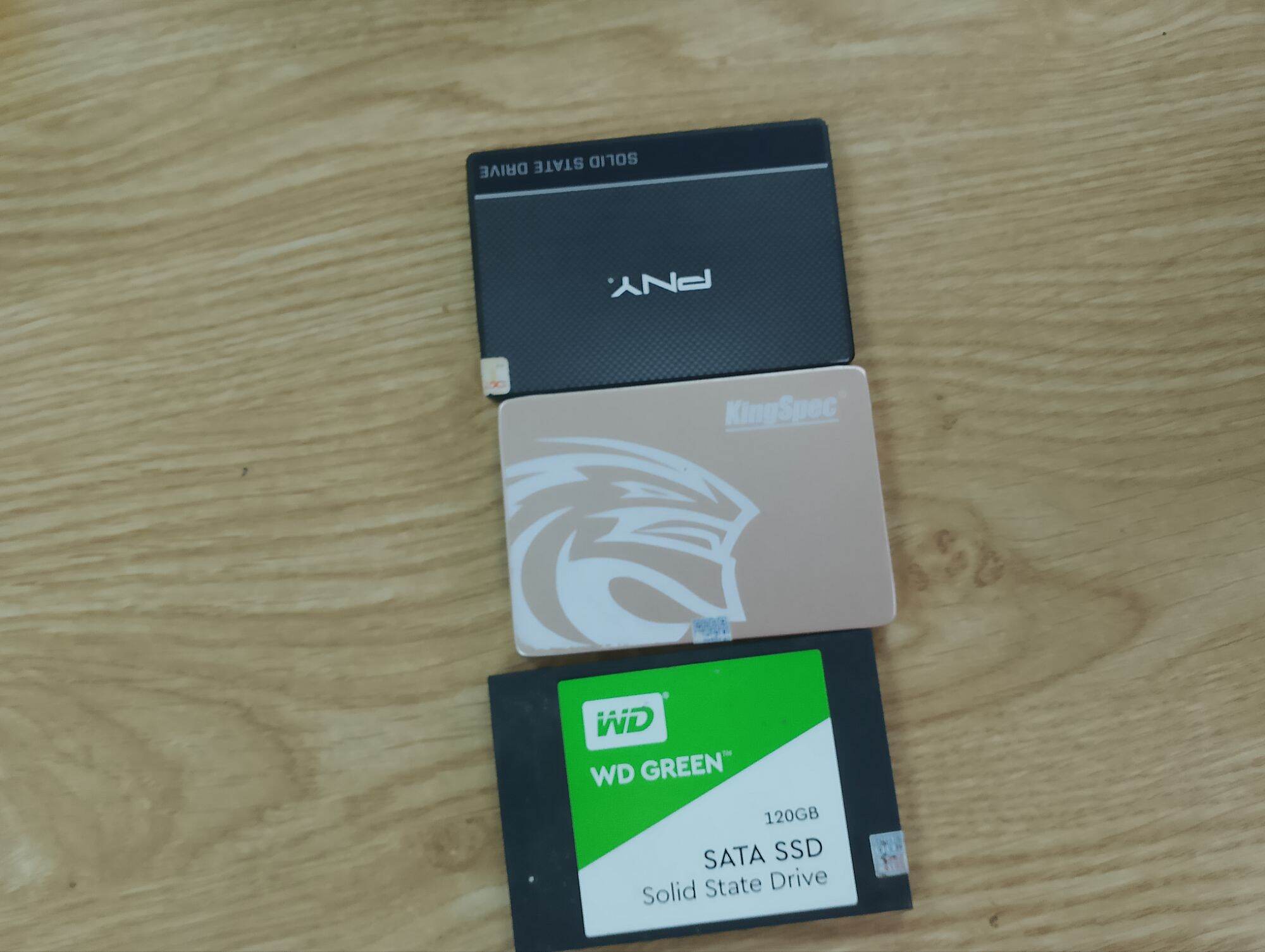 SSD120 gb  hãng đã qua sử dụng sức khỏe 💯