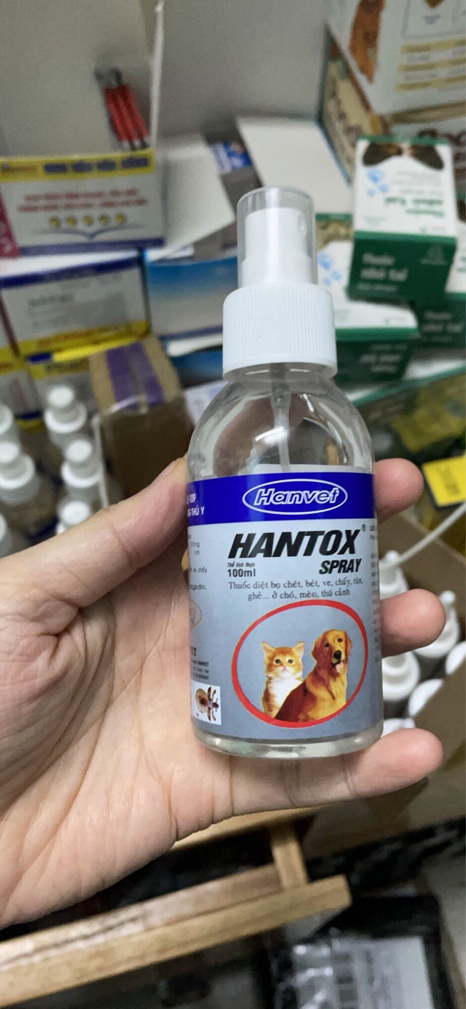 Xịt Hantox Spray trị ve rận, kí sinh trùng, ghẻ ở chó mèo, thú cưng dễ sử dụng an toàn cho sức khỏe người và vật nuôi 100ml MEOGOG