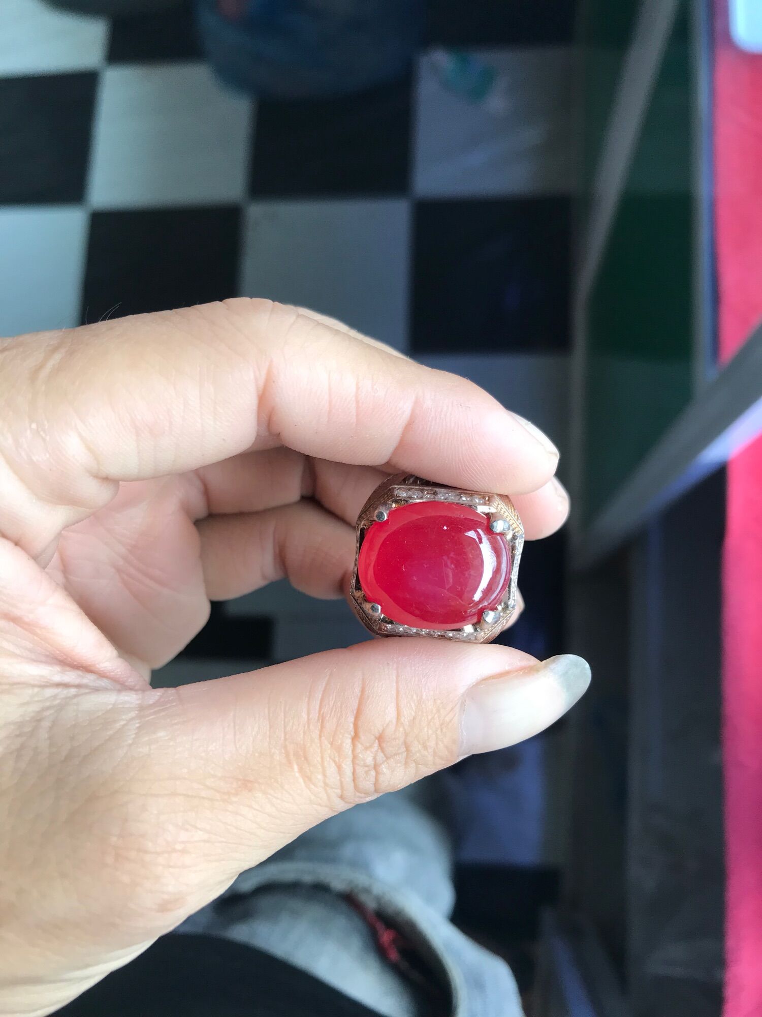 Nhẫn ruby bạc ta