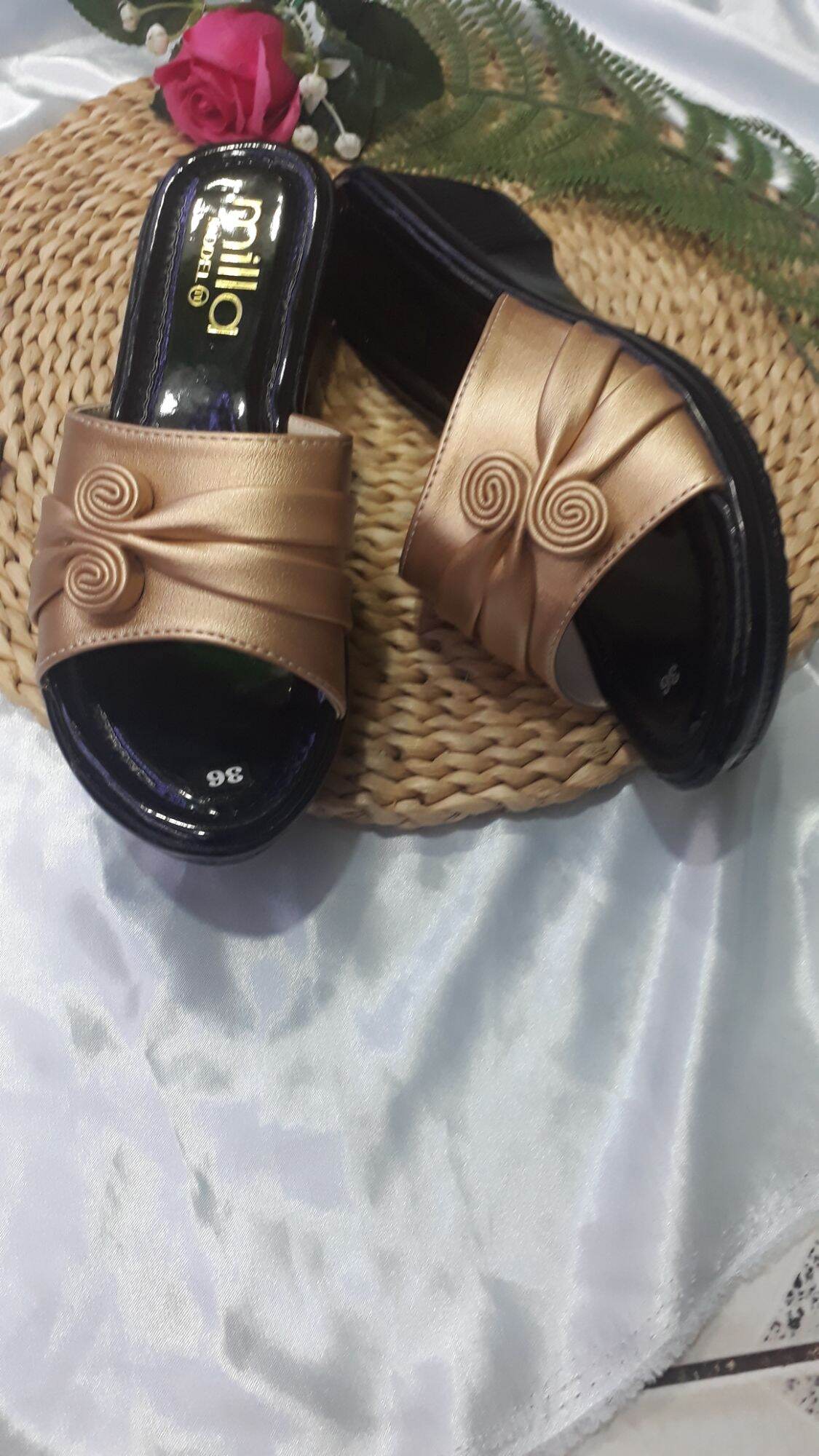 dép xuồng cao đính xoàn