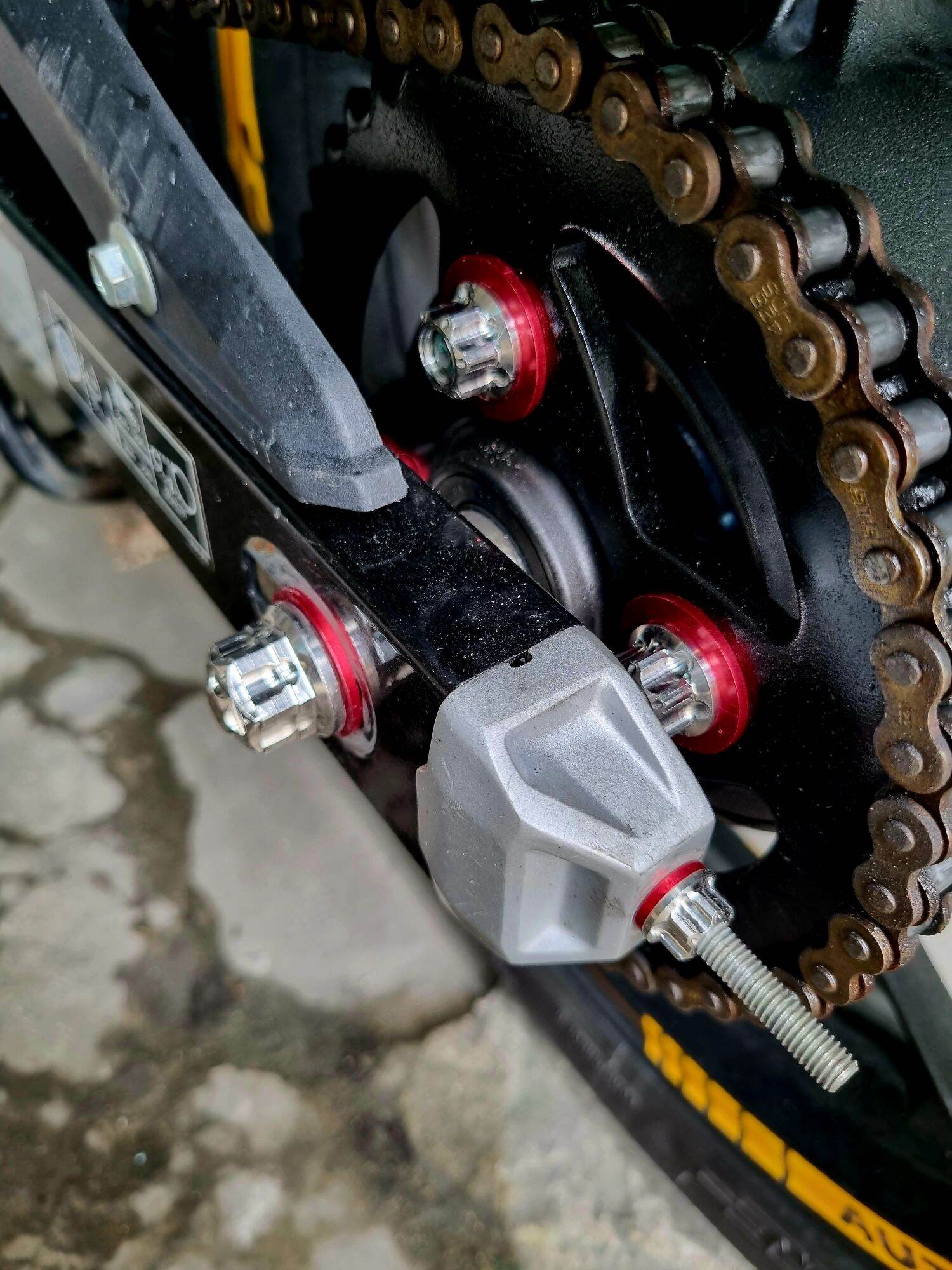 Tán nsd tặng long đền exciter winner sonic satria raider