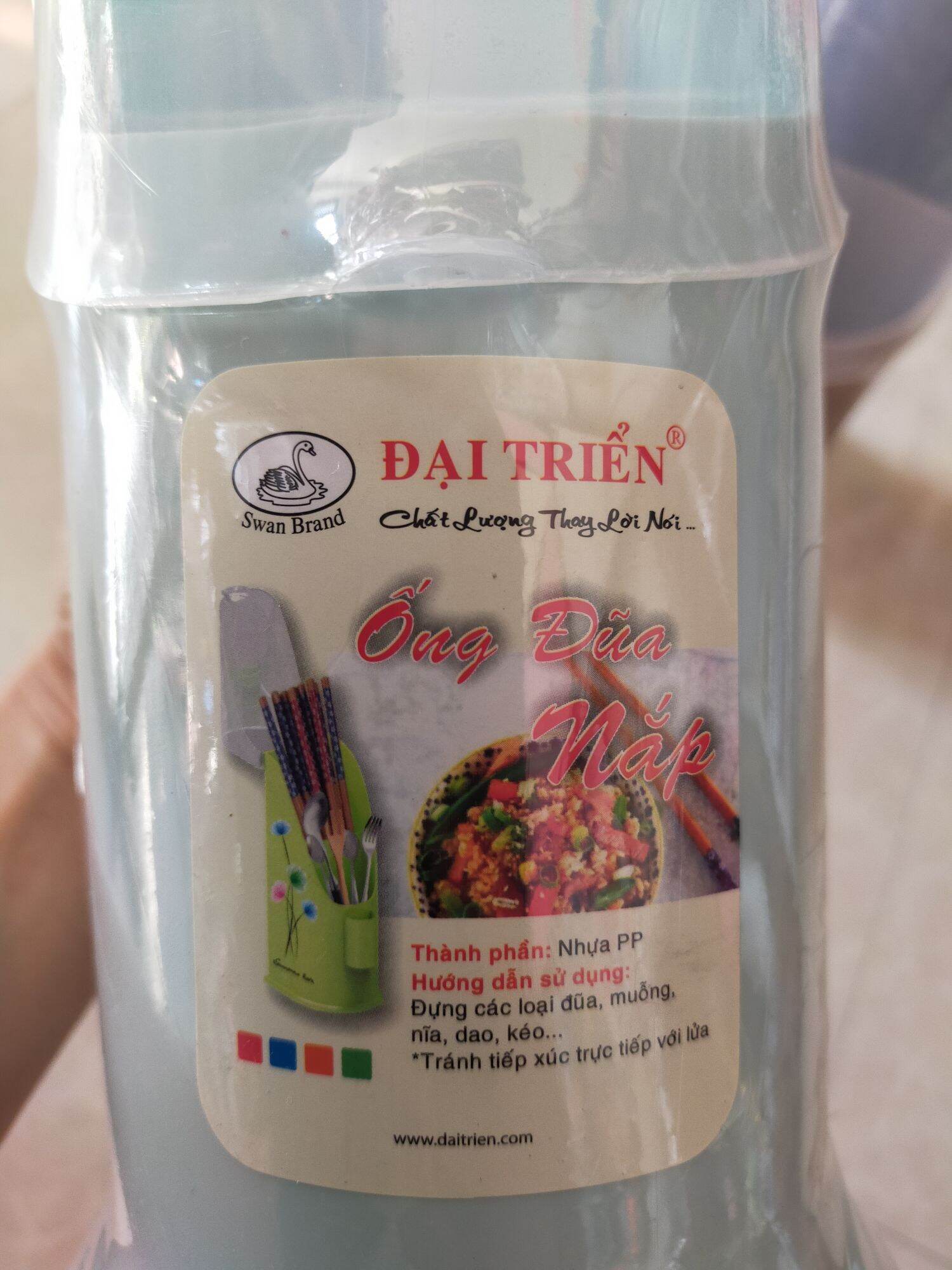 Ống   Đựng    Đũa    Có    Nắp