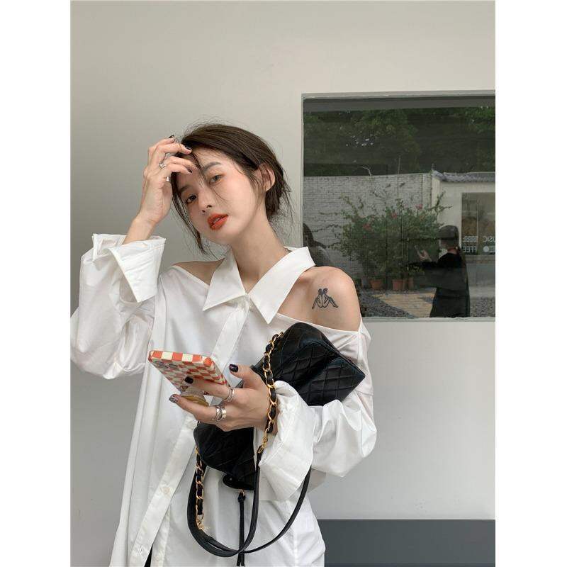 Áo sơ mi dáng dài khoét vai