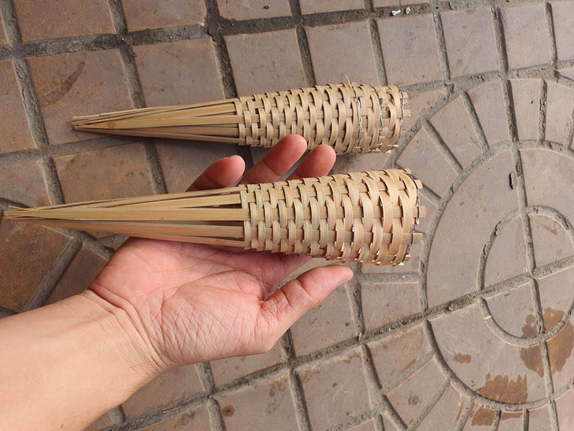 Hom lươn hom tre Hom Trúm đặt lươn ống phi 60. đan tre chắc chắn