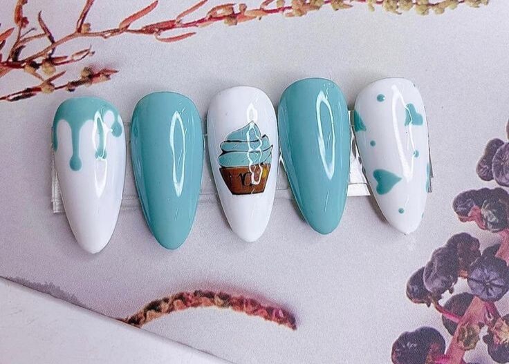Móng úp thiết kế đáng yêu 😍😍 tặng kèm dũa ,keo ...