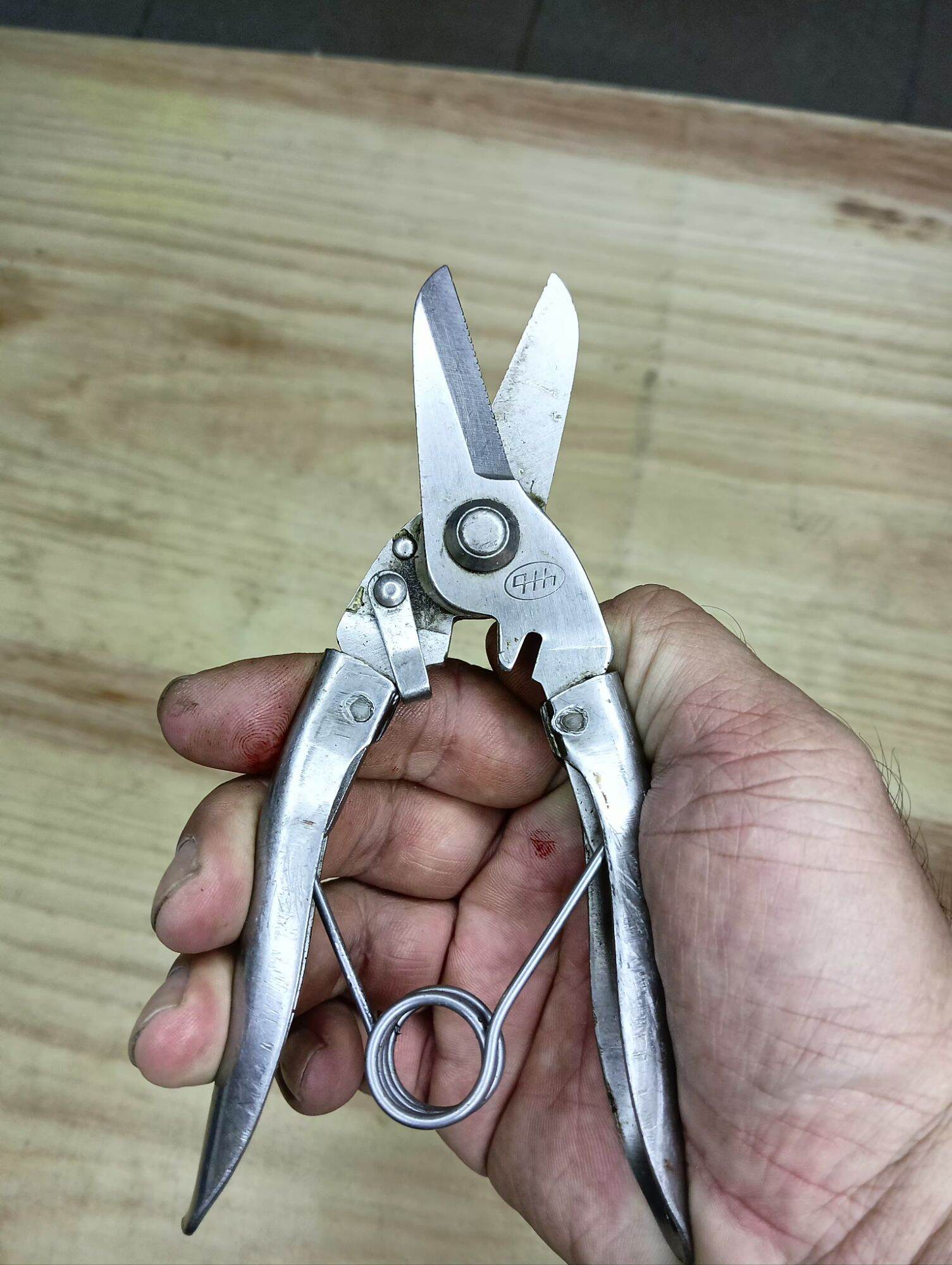 Kéo tỉa cành siêu bén hàng Nhật bãi J429
