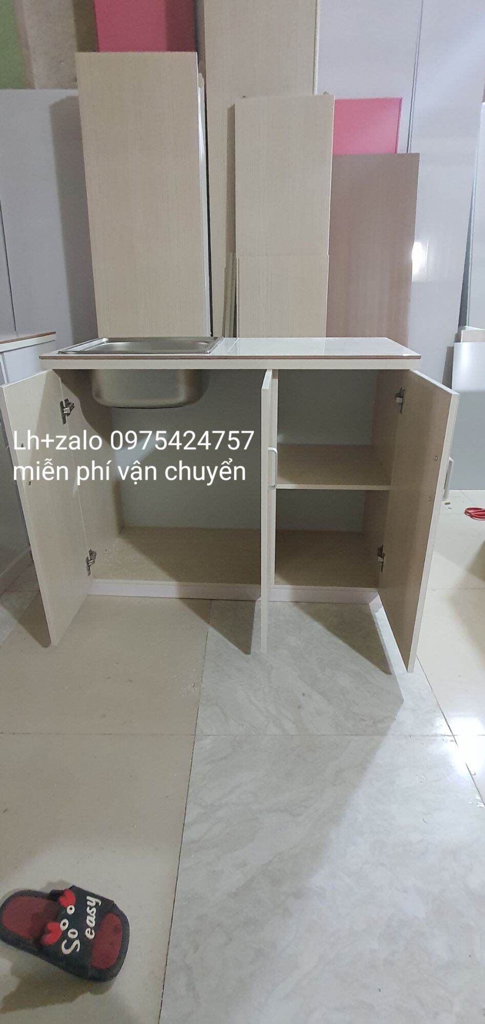 tủ bếp mini sẵn bồn mặt gạch