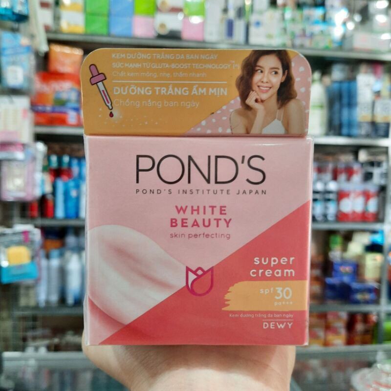 Kem dưỡng da Pond’s trắng hồng tinh khiết ban ngày 45g