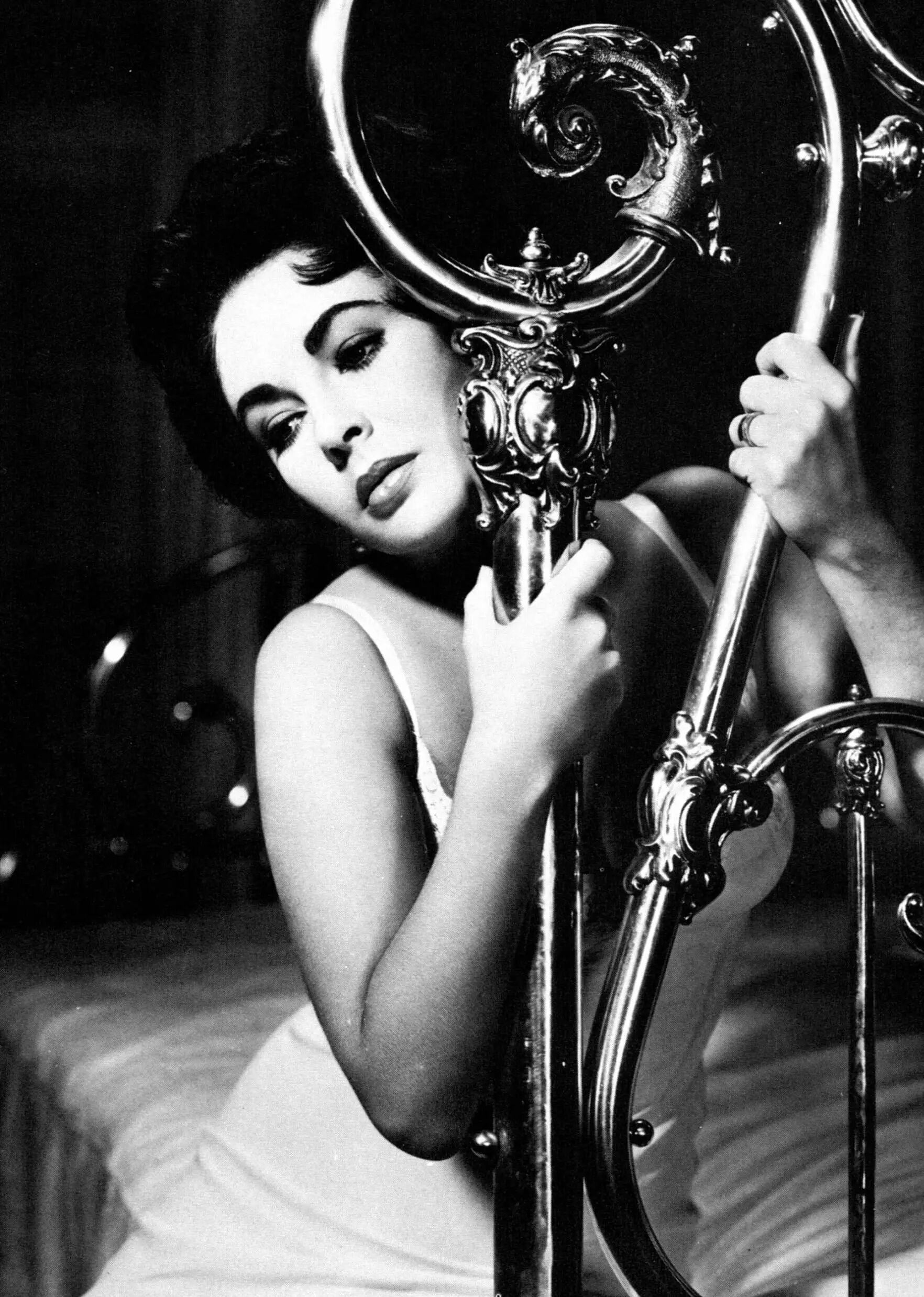 Vintage Elizabeth Taylor Sharon Tate Lucille Bóng Poster Canvas Nghệ thuật treo Tường In Hấp Dẫn Phong Cách Hiện Đại Động Vật Chủ Đề Cho Gia Đình Trang Trí Phòng