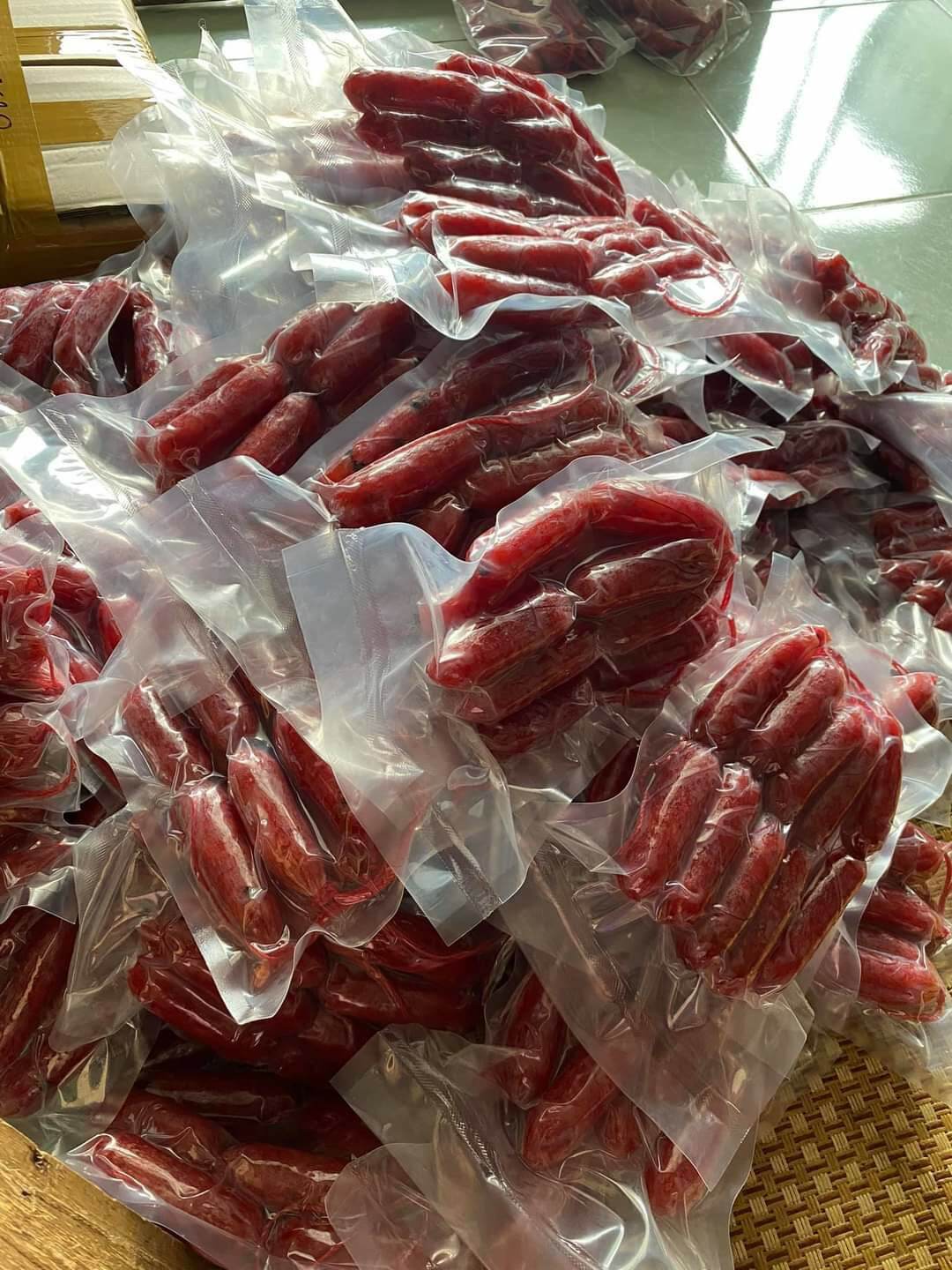 500gr Lạp xưởng thịt khô, ngon, nạc nhiều