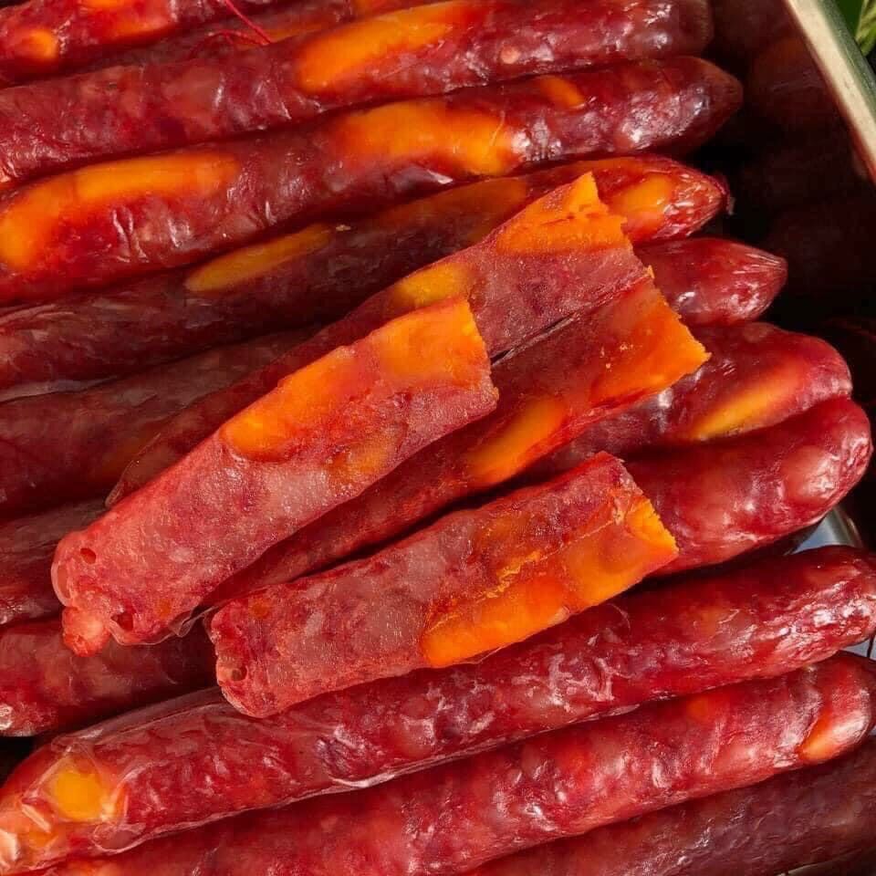 Lạp xưởng tôm trứng muối thơm ngon 500g