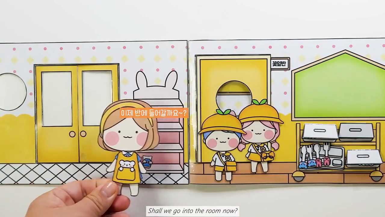 ( BÚP BÊ GIẤY) CÙNG BÉ ĐẾN TRƯỜNG