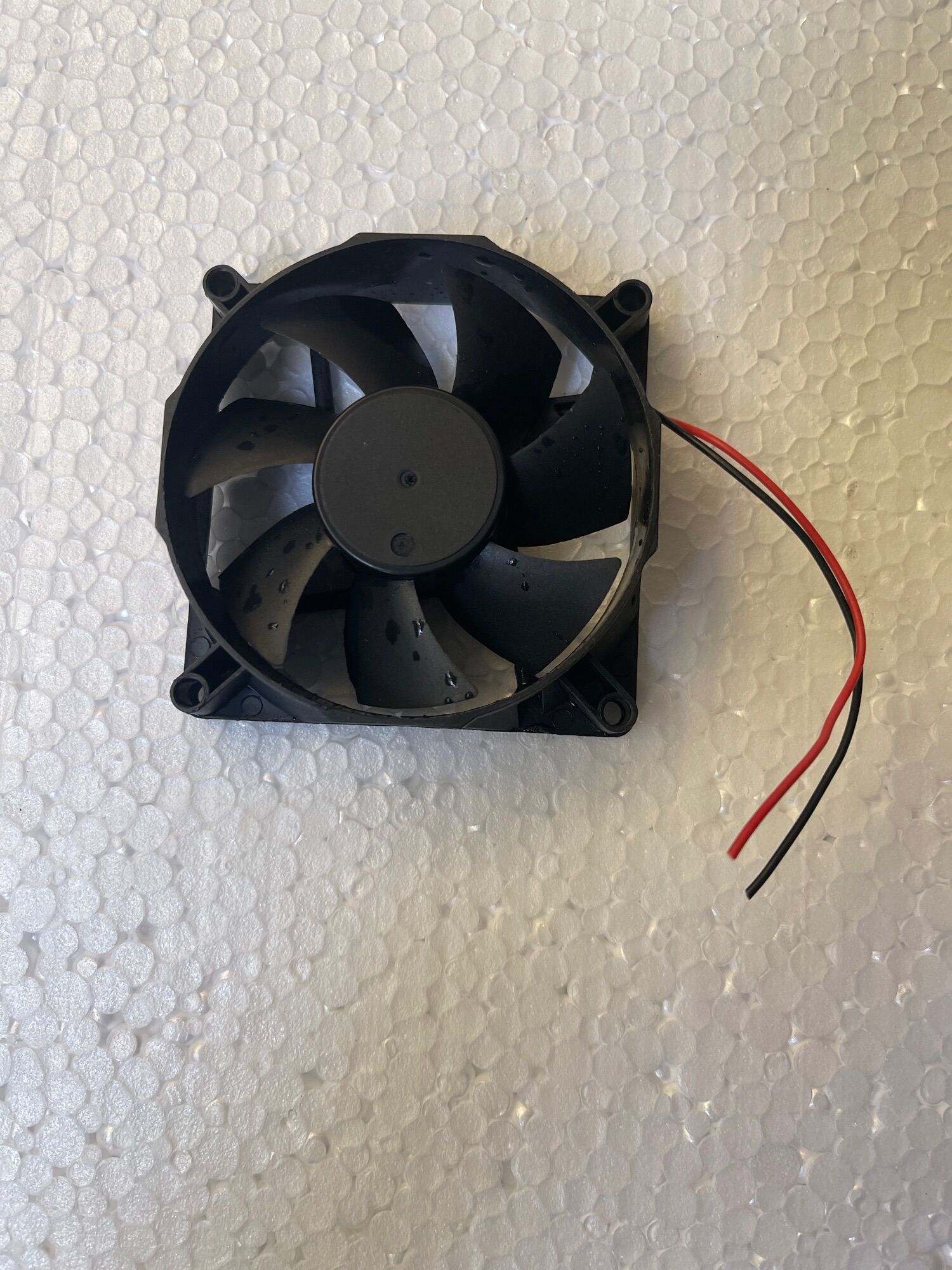Fan Quạt tản nhiệt 12V 8x8x2cm