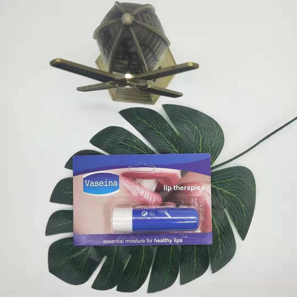 Son Dưỡng Môi Vaseina Dạng Thỏi