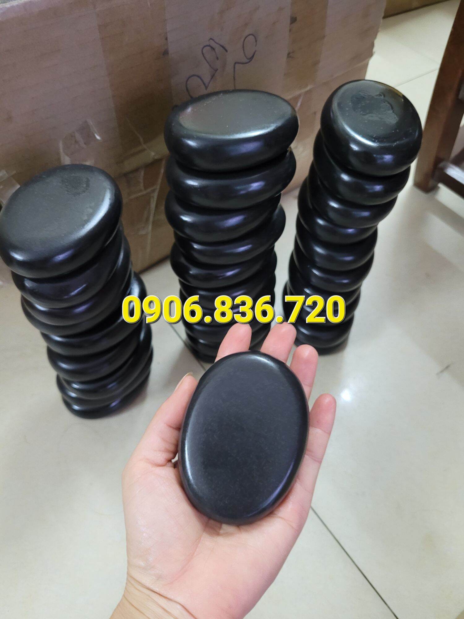 Đá massage nóng oval trung 8x6x2cm