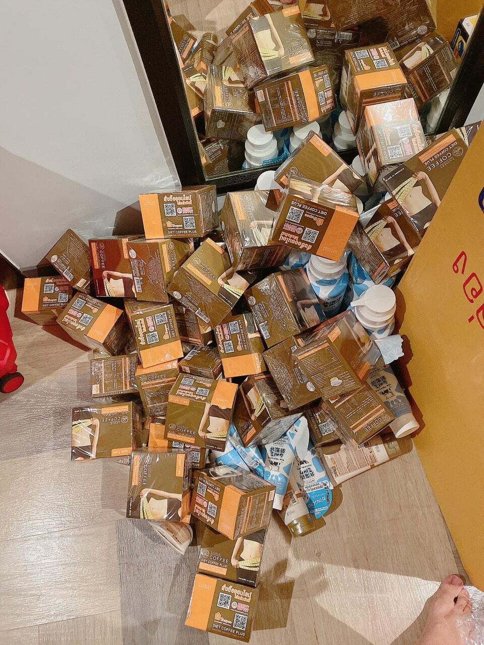 Hộp cà phê GC hoà tan Lansley Coffee Thái Lan (10 gói)
