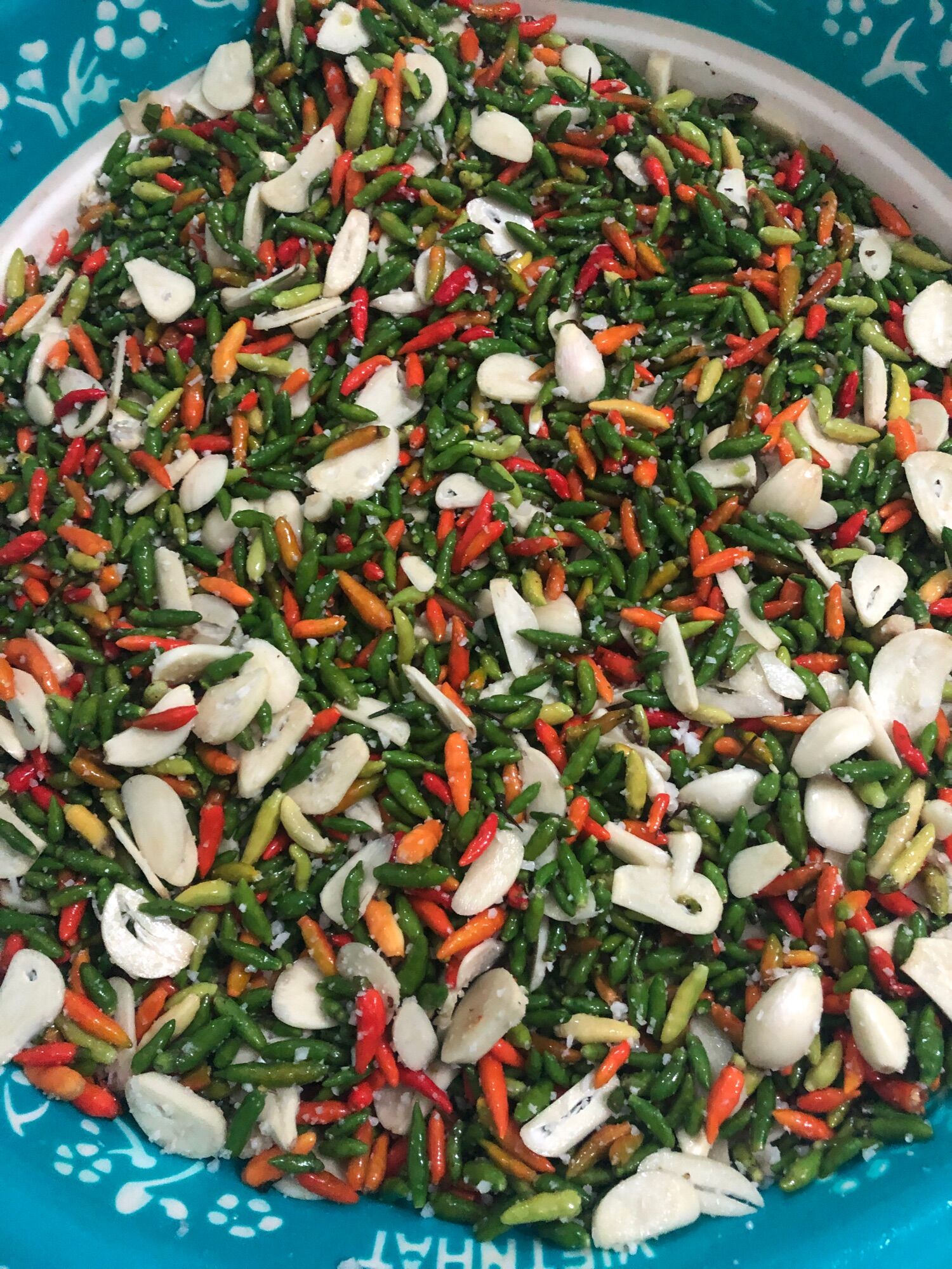 Ớt thóc sóc tỏi muối (200k/3 chai 1kg)