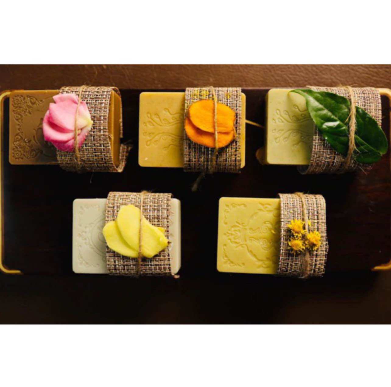 Combo 5 sáp tắm Karose ( tamanu, trà hoa vàng, gừng, nghệ, cúc)