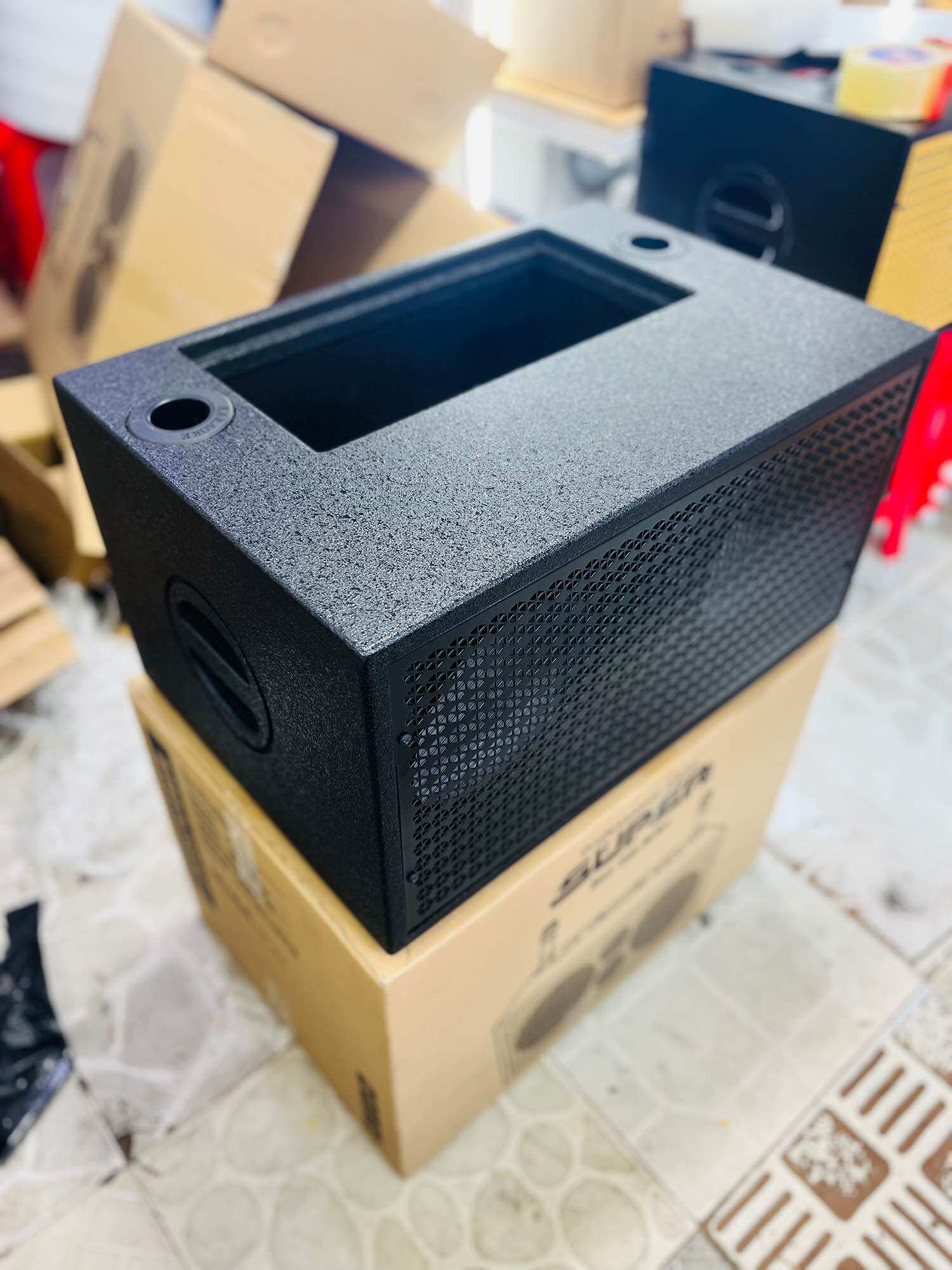 Vỏ thùng loa kéo 2 bass 20 (cắt mạch 19x38)