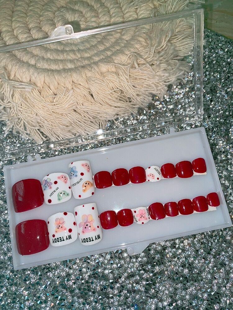 A15 Bộ 24 móng chân giả màu đỏ dán sticker gấu giá rẻ