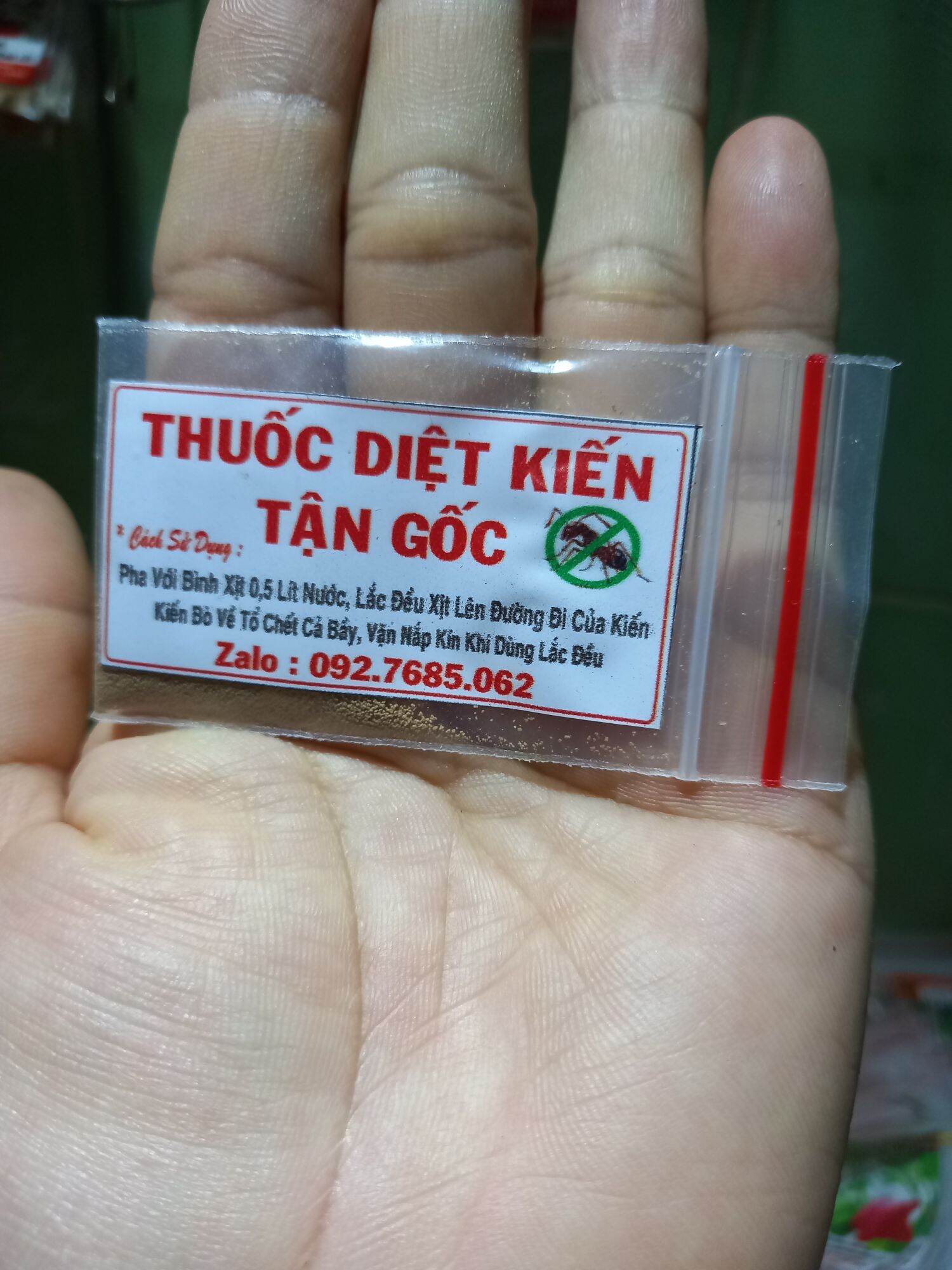 Diệt kiến tận gốc