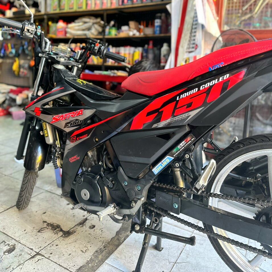 Tem rời Satria zin đỏ đen