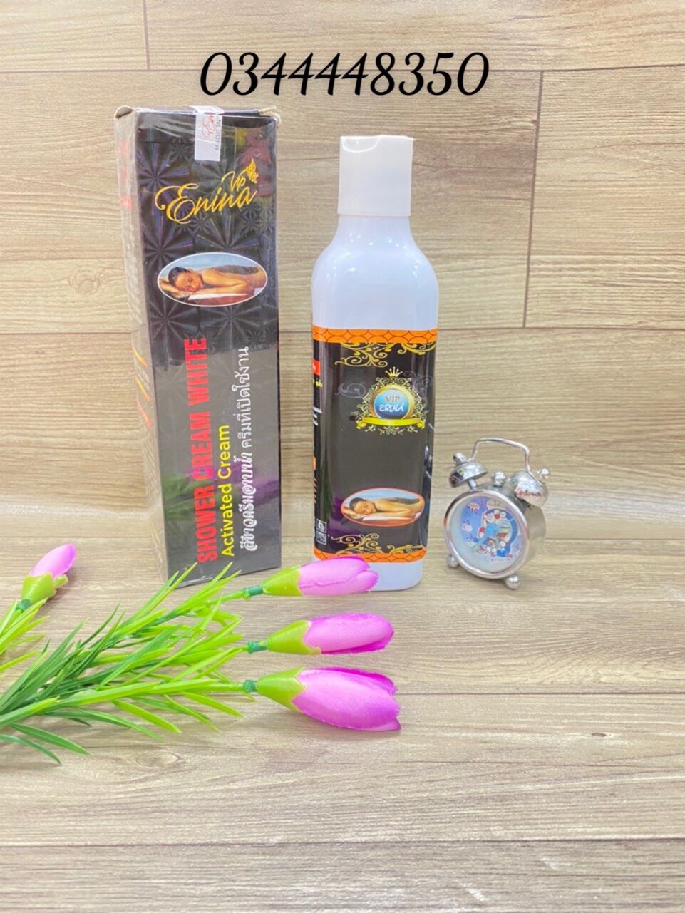 Sữa tắm trắng than hoạt tính erina mạnh cho da chai lỳ