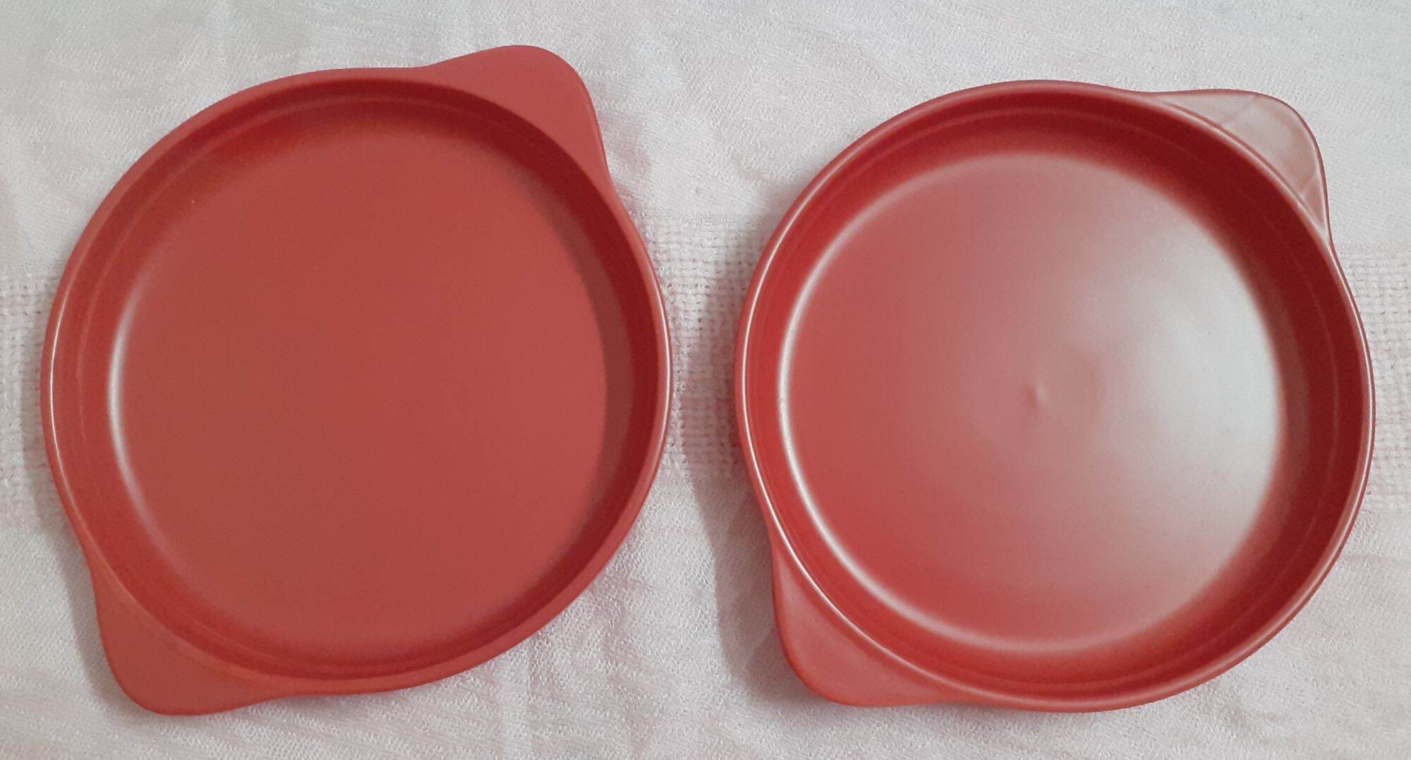 Đĩa gốm sứ đỏ có quai cầm 18cm (chưa tính quai)
