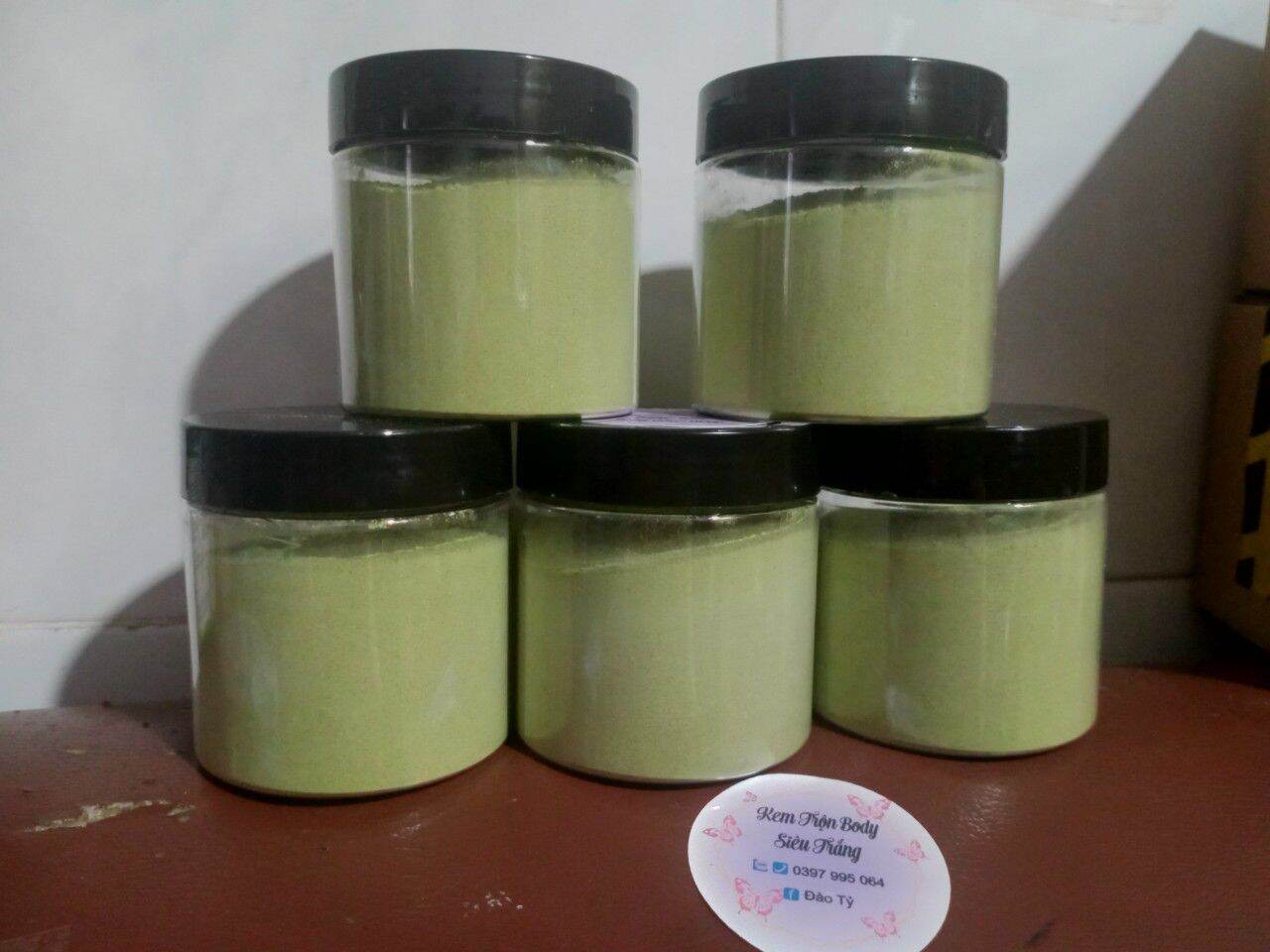 BỘT TẮM TRẮNG RONG NHO TRÀ XANH MIX YẾN MẠCH ĐẬU ĐỎ_ TẨY TẾ BÀO CHẾT DA-_ KHỬ THÂM DA_ GIẢM MỤN _ SE KHÍCH LỖ CHÂN LÔNG_ KHÔNG ĂN NẮNG_DA TRẮNG MỊN SAU MỖI LẦN TẮM_ CÓ THỂ TẮM HÀNG NGÀY THAY SỮA TẮM_ CÀNG TẮM DA CÀNG MỊN CÀNG BÓNG