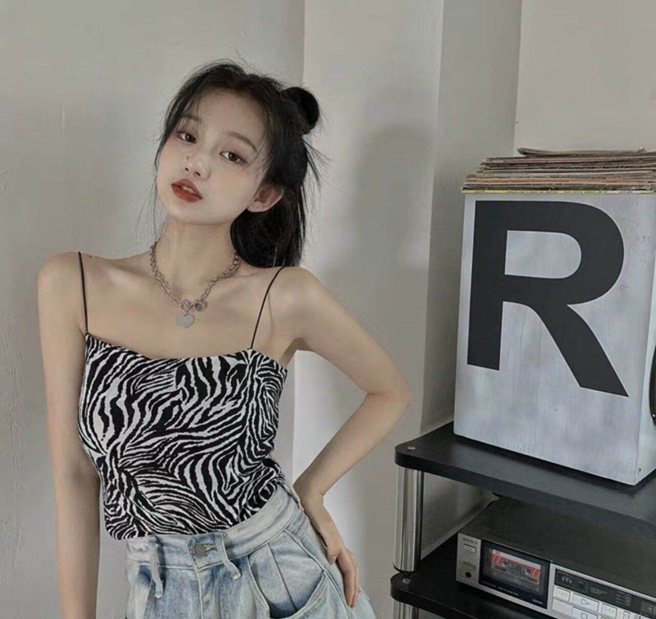 [HCM]ÁO CROPTOP 2 DÂY NGỰA VẰN (CÓ MÚT NGỰC)