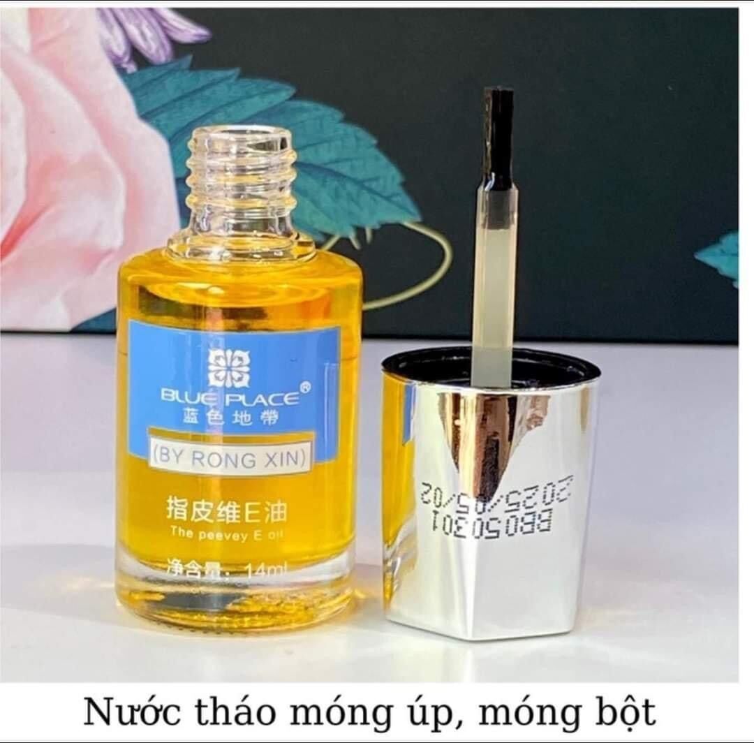 Dầu tháo móng úp móng bột