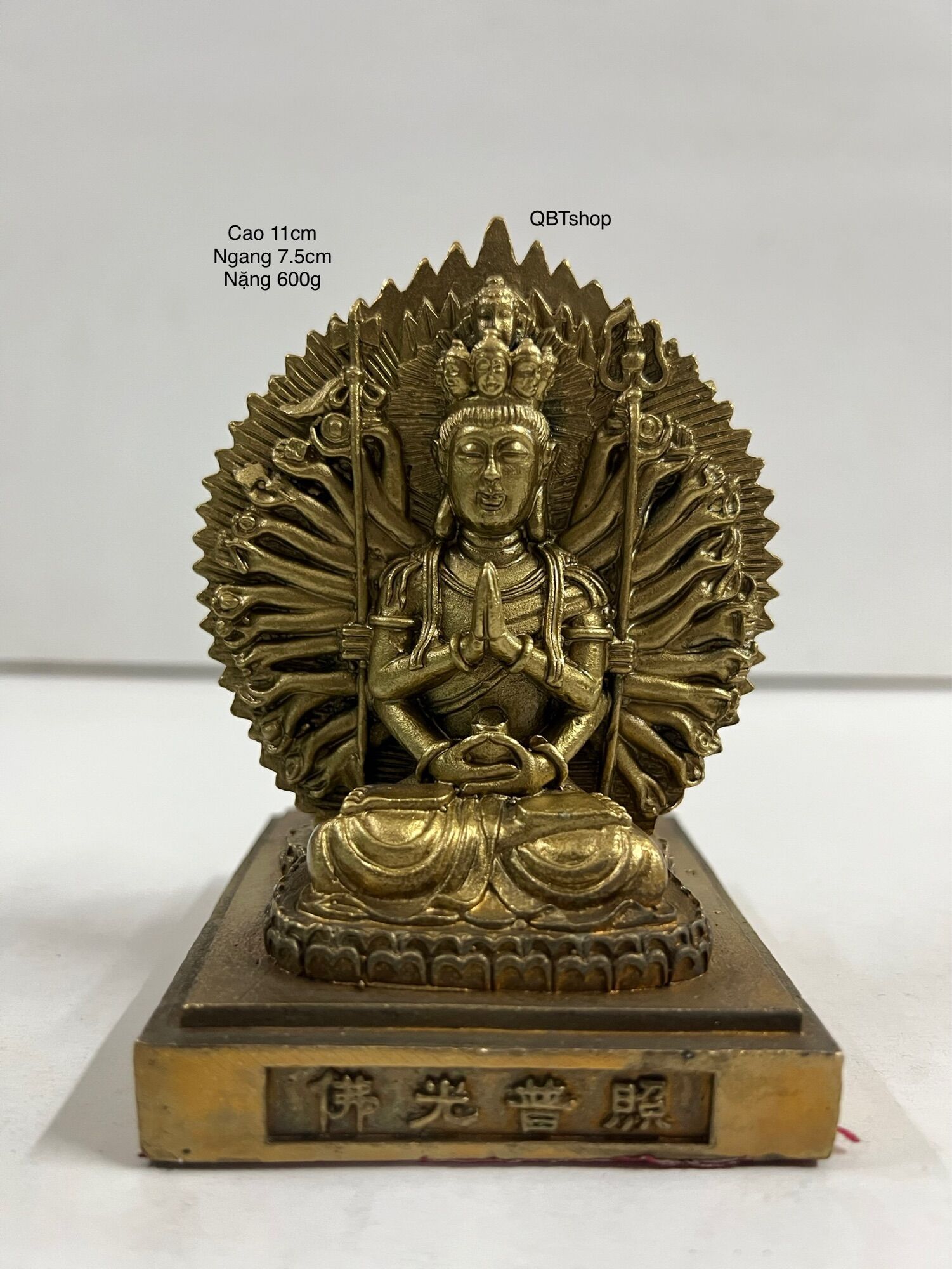 Thiên thủ thiên nhãn bằng đồng vàng
