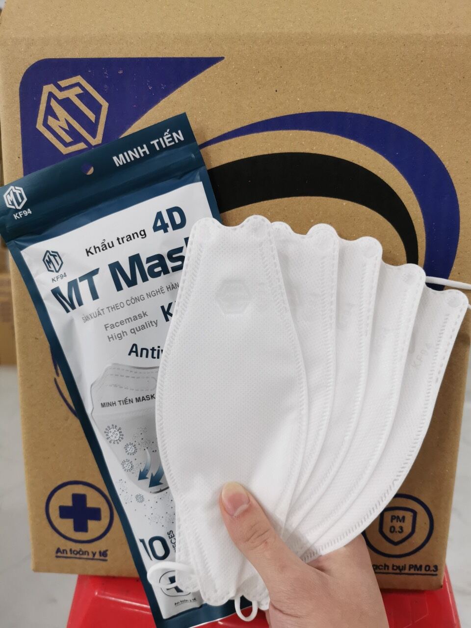 Thùng 100 cái khẩu trang kf94 kháng khuẩn tốt 99 %