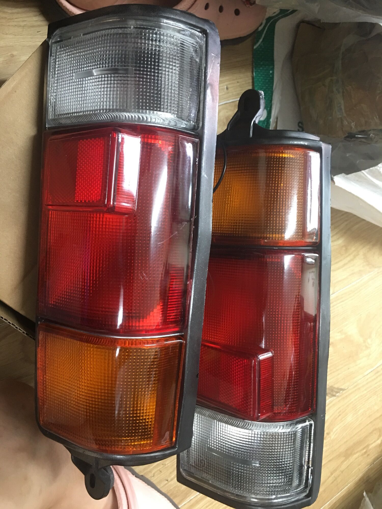 Đèn hậu Suzuki 7 chỗ