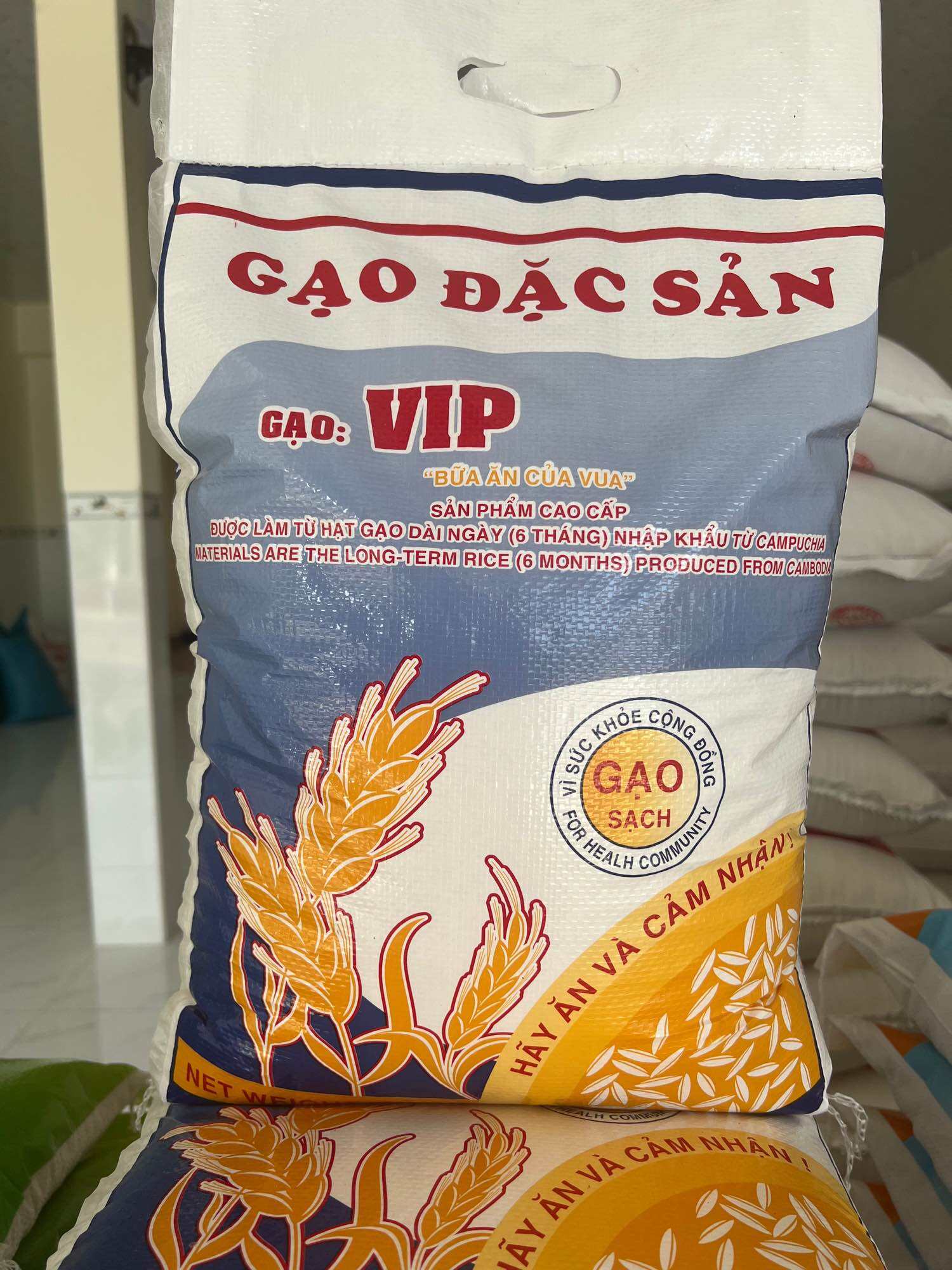 Gạo VIP - Campuchia 10kg dẻo vừa mềm cơm