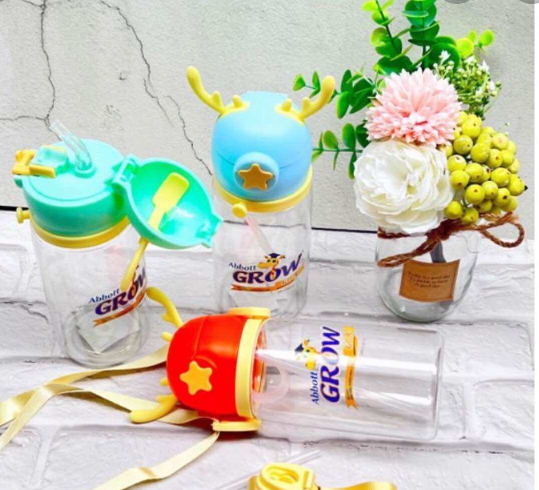 Bình nước grow cho bé siêu dễ thương