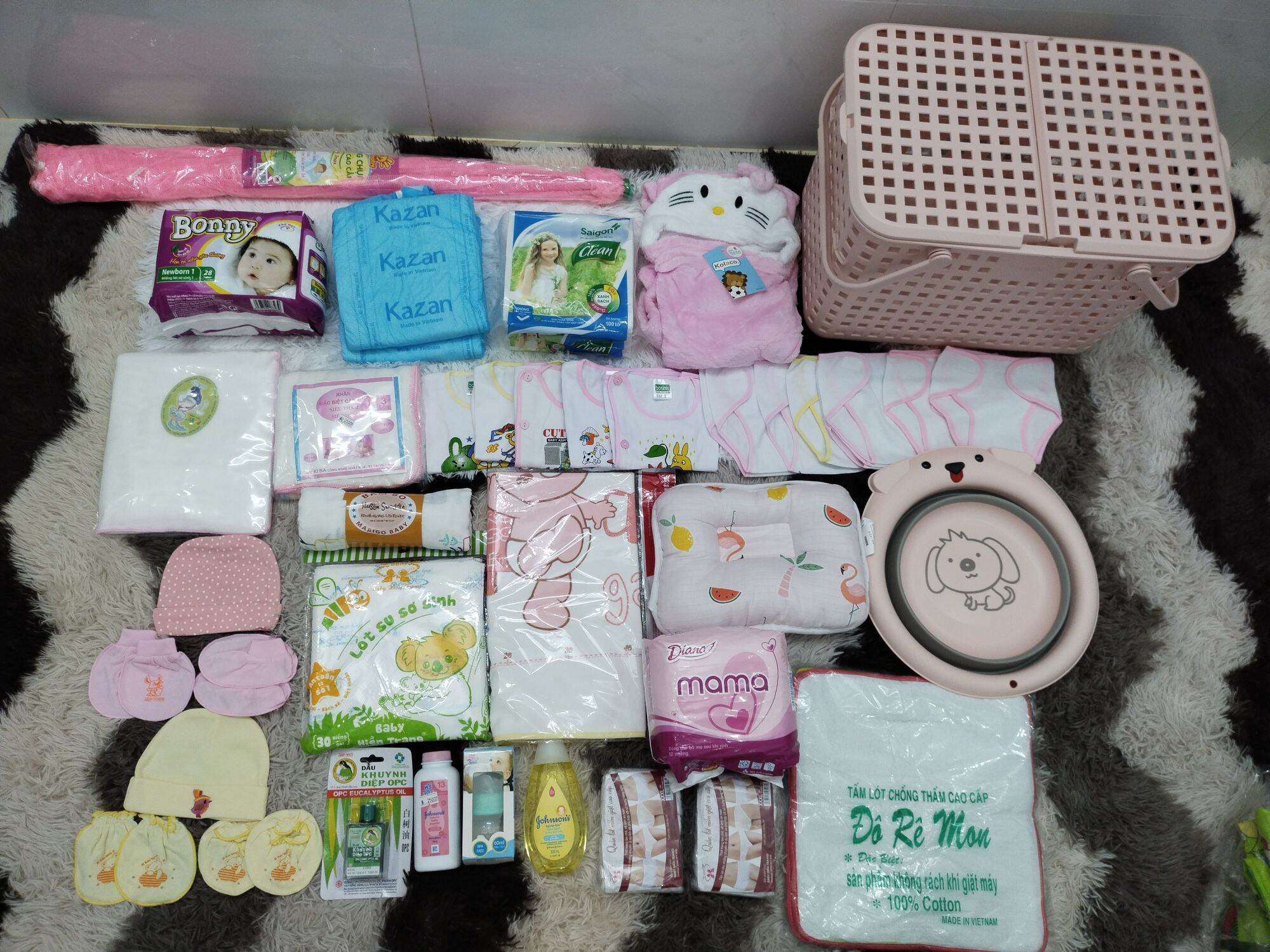 Trọn bộ đi sinh cho mẹ và bé ( quà tặng hấp dẫn cho mẹ và bé )