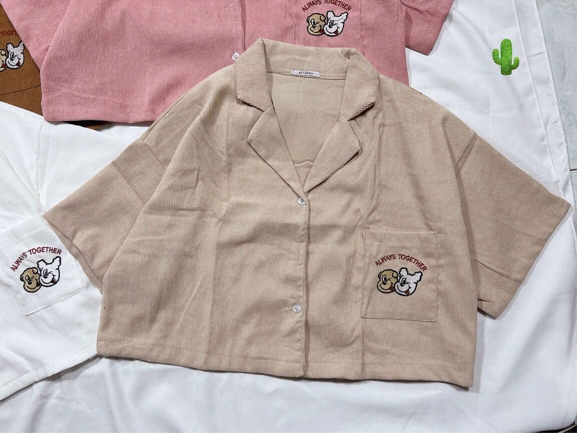 Áo kiểu croptop gấu nhung tăm cổ vest pc