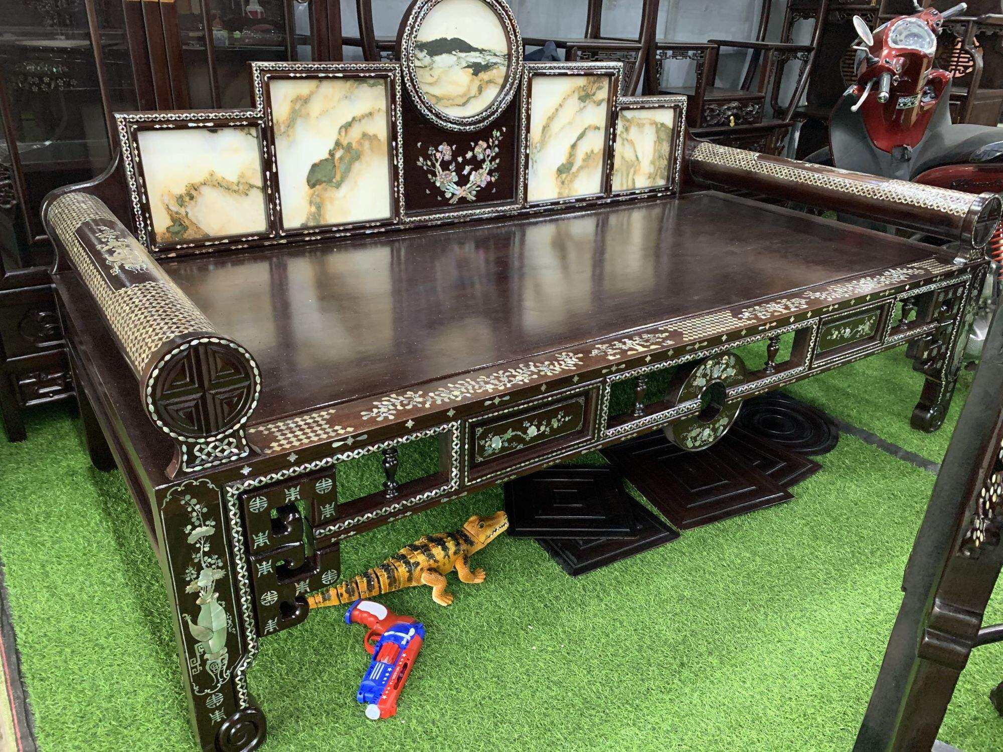 Giường phương cẩn ốc xà cừ đẹp