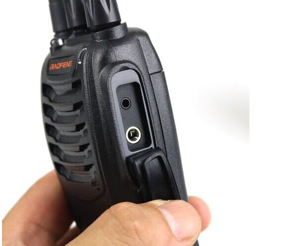 Máy Bộ Đàm Baofeng Chính Hãng BF-888H (16 Kênh, Nhỏ Gọn, Đàm Thoại 3km, Sạc Pin Cổng Micro USB, Bảo Hành 12 Tháng)