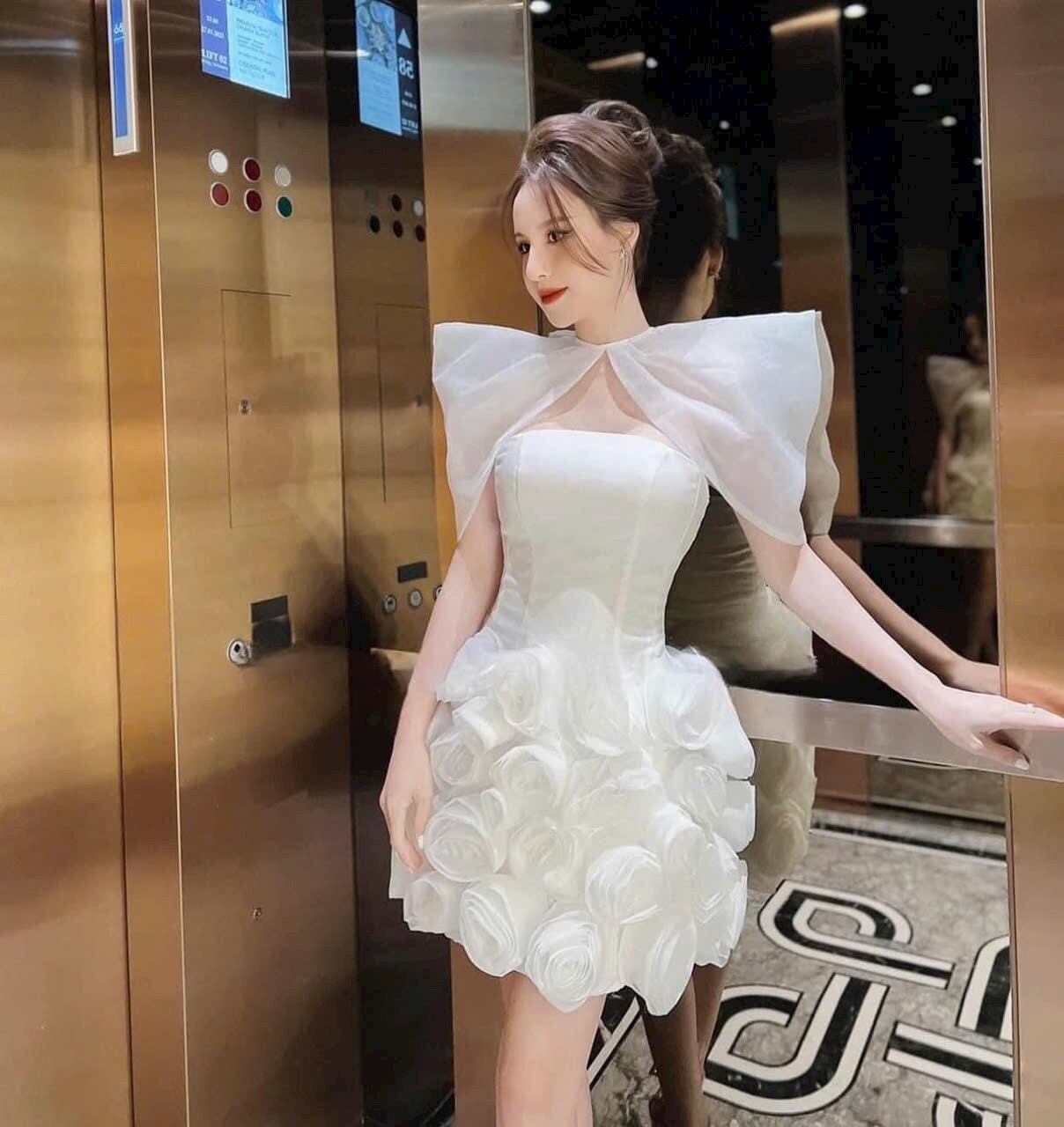 ĐẦM 2 IN 1 XOẮN HOA CÚP  ÁO CHOÀNG
