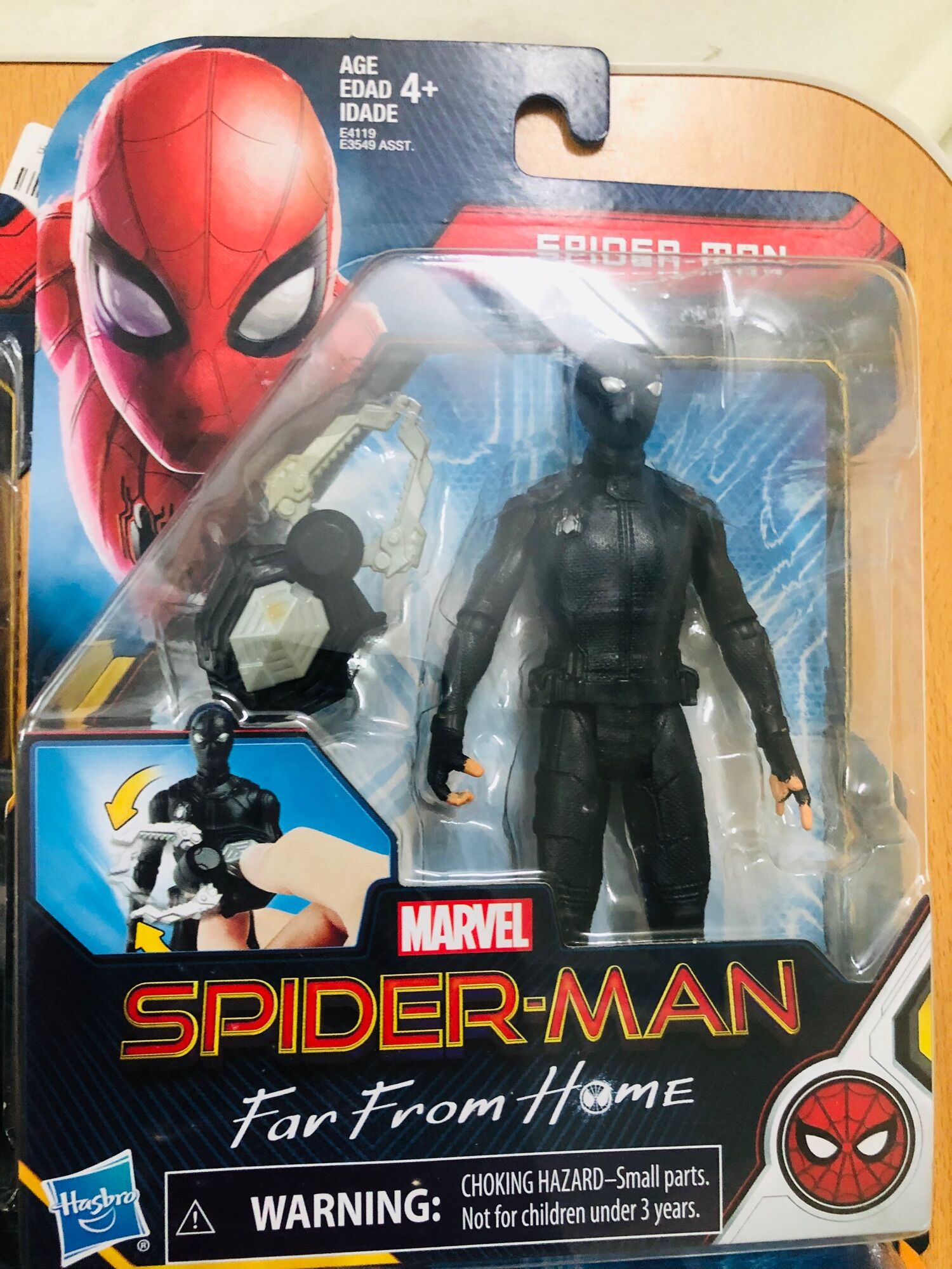 Set 6 anh hùng Marvel cực ngầu Superman far from home
