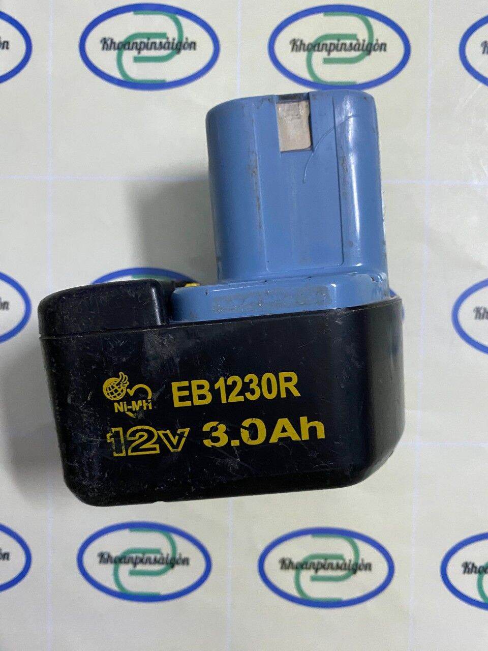 pin Hitachi 12v nằm