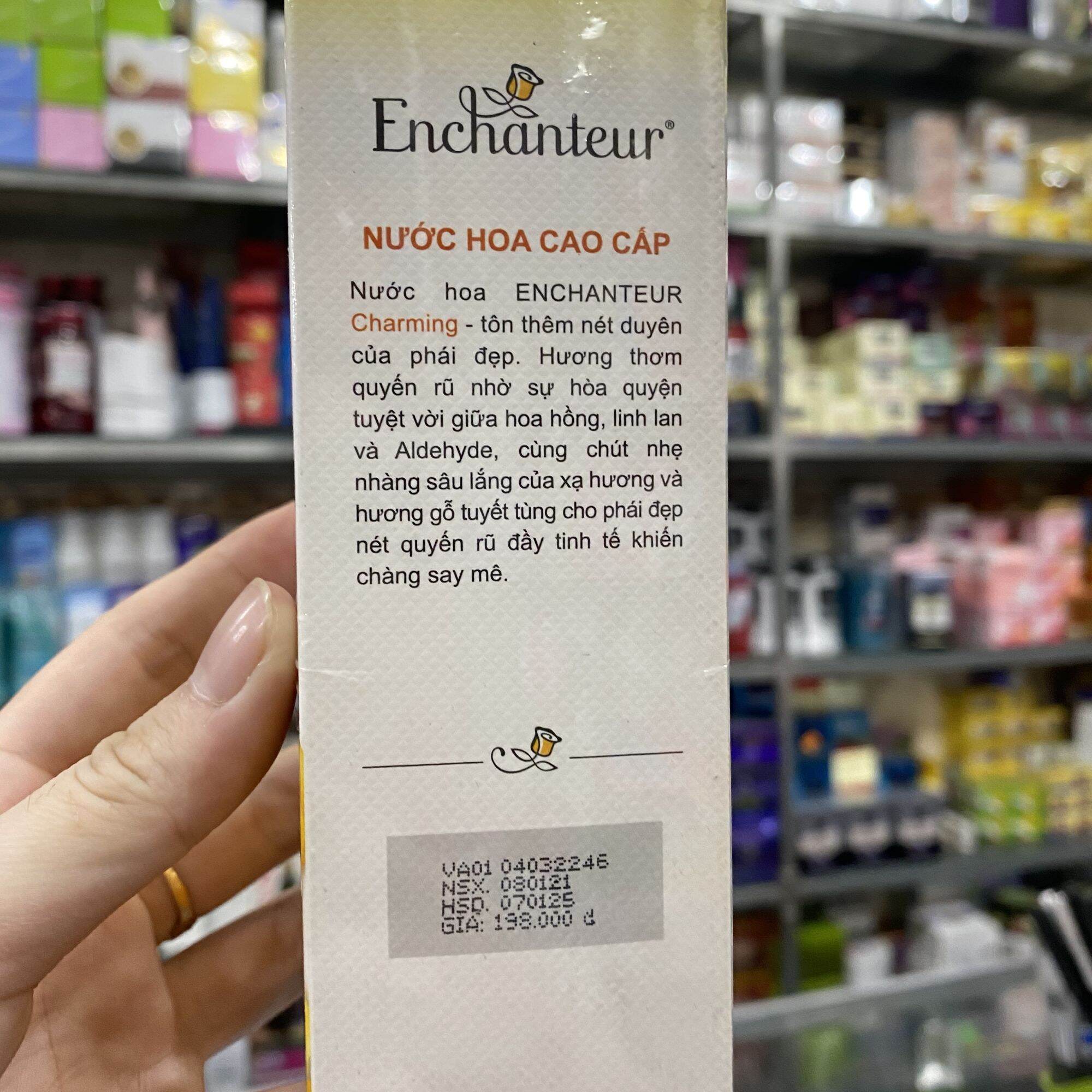 Nước hoa Enchanteur Charming 50ml