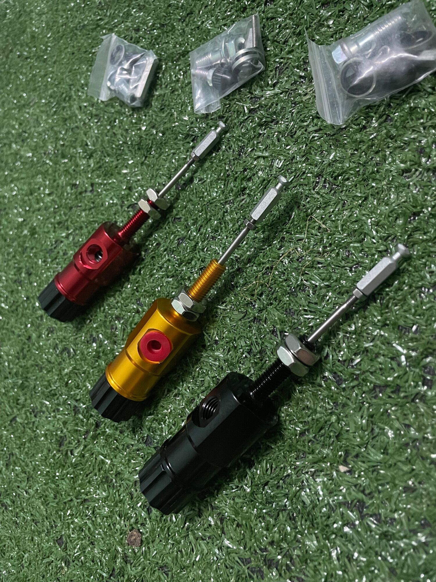 Ti Ben Côn Dầu Thần Đèn adelin
